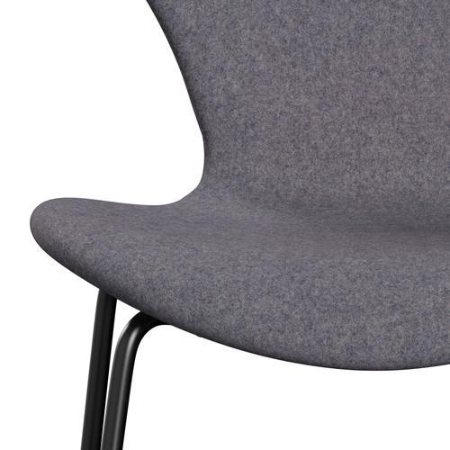 Fritz Hansen 3107 Chair Full Upholstery, Black/Divina Md Soft Blue Grey