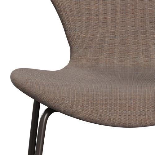 Fritz Hansen 3107 Silla tapicería completa, bronce marrón/lona arena gris