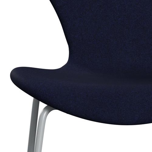 Fritz Hansen 3107 chaise pleine d'ameublement, gris argenté / divina mélange bleu foncé