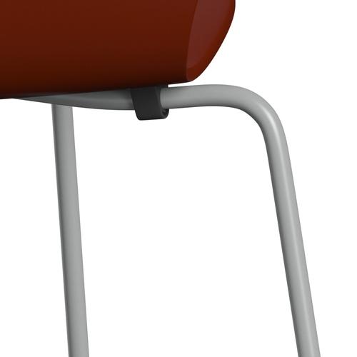 Fritz Hansen 3107 Silla sin supervoltura, nueve grises/lacado rojo veneciano