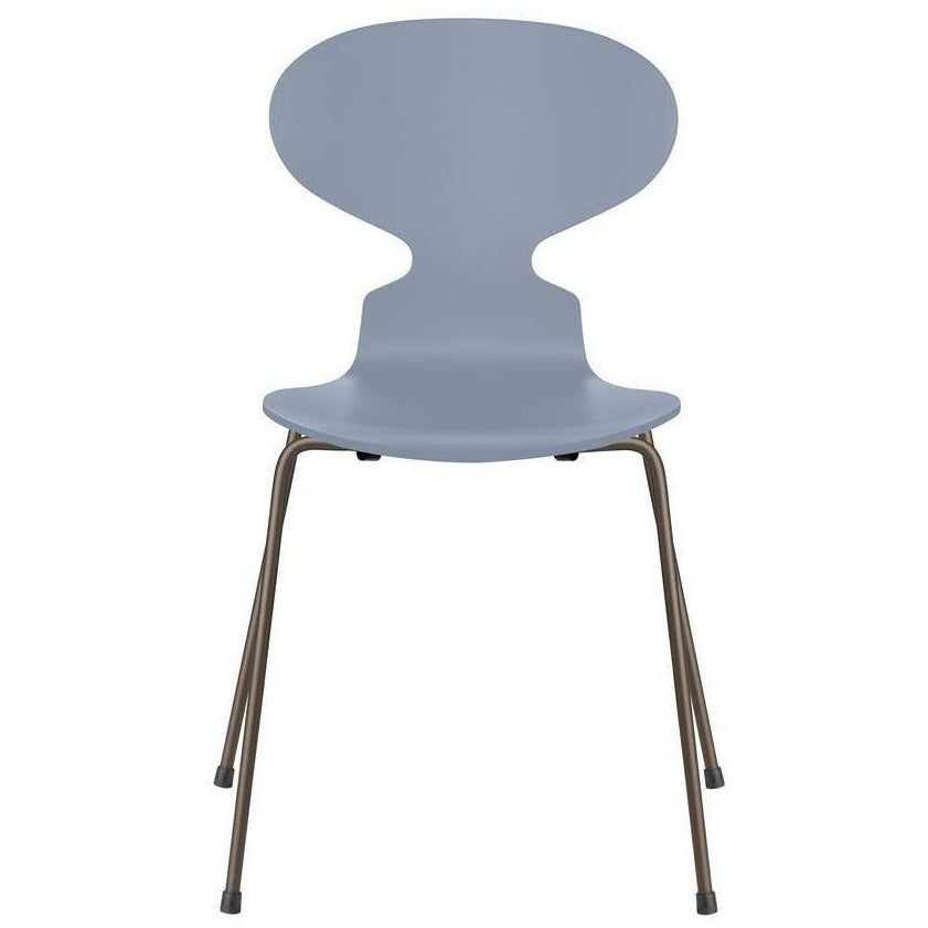 Chaise de fourmi fritz hansen bol bleu lavande laqué, base de bronze marron