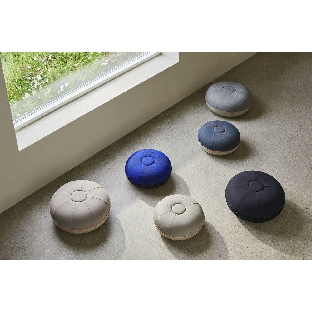 Fritz Hansen Cecilie Manz Pouf pequeño, gris claro