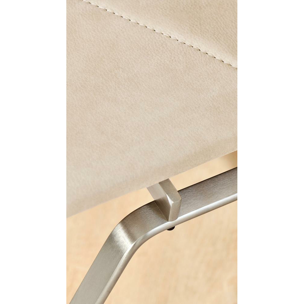 Fritz Hansen PK22 Sidente de salón Special Edition Royal Nubuck Leather, ECRU