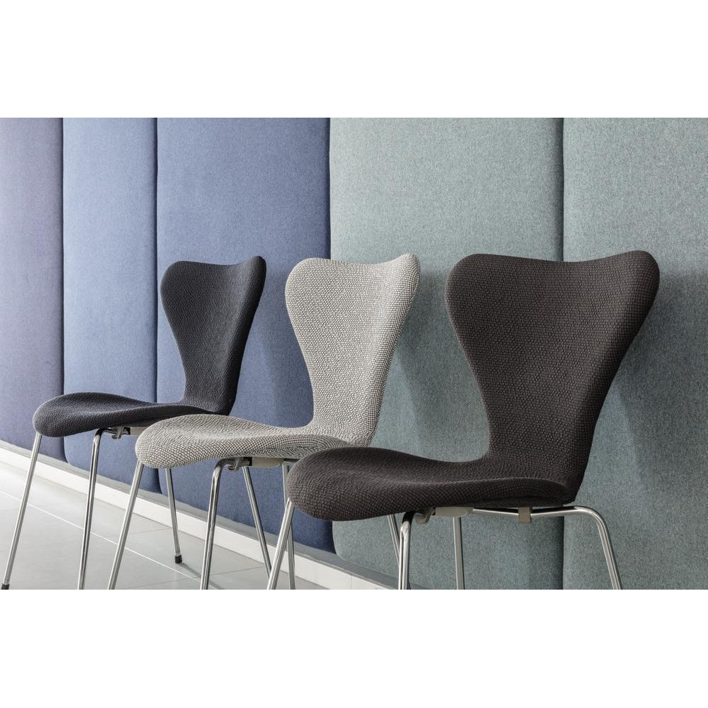 Fritz Hansen Serie 7 Stuhl Full Polster, Stoff