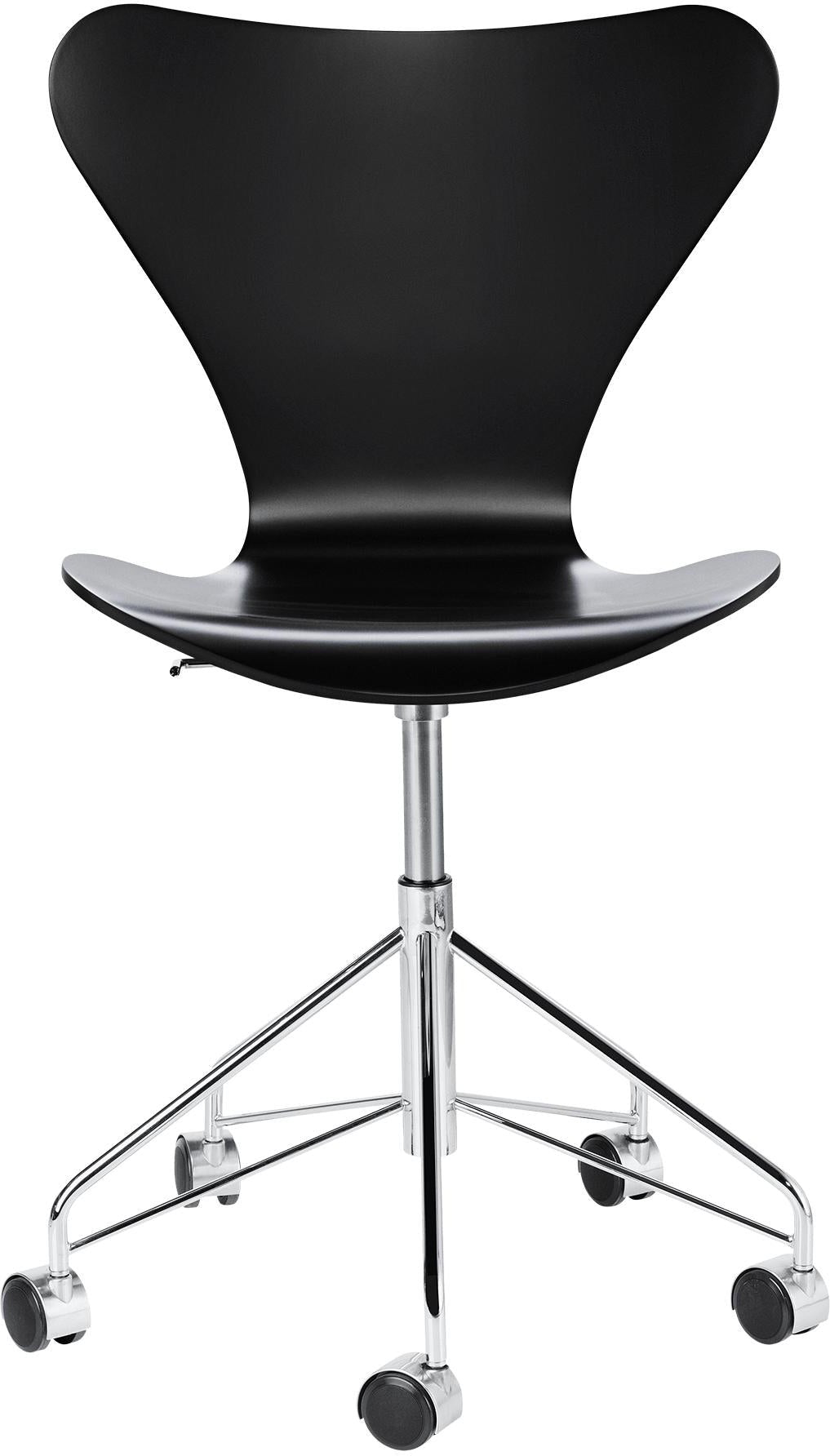 Fritz Hansen Series 7 Swivel stoel volledig geverfd, zwart