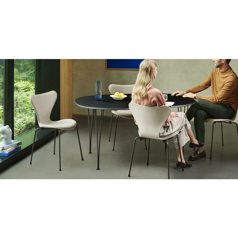 Fritz Hansen Super Ellipse Esstisch 100x150 cm, grau/silbergrau