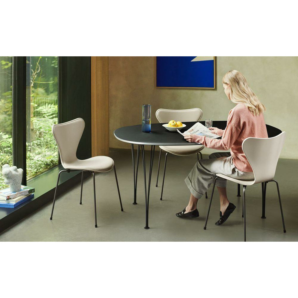 Table à manger Fritz Hansen Super Ellipse 100x150 cm, gris / gris argenté