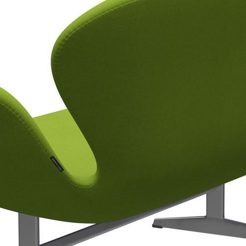 Fritz Hansen Swan Sofa 2 Sitzer, Silbergrau/Komfort Grün (68011)