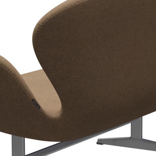 Fritz Hansen Swan Sofa 2 -Sitzer, Silbergrau/Divina MD Café Latte