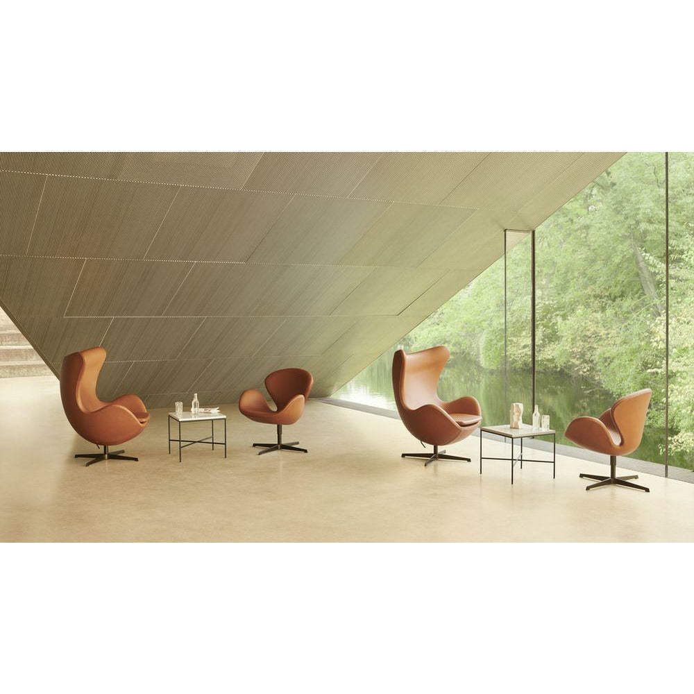 Fritz Hansen The Egg Lounge stoel leer, zwart/essentieel zwart