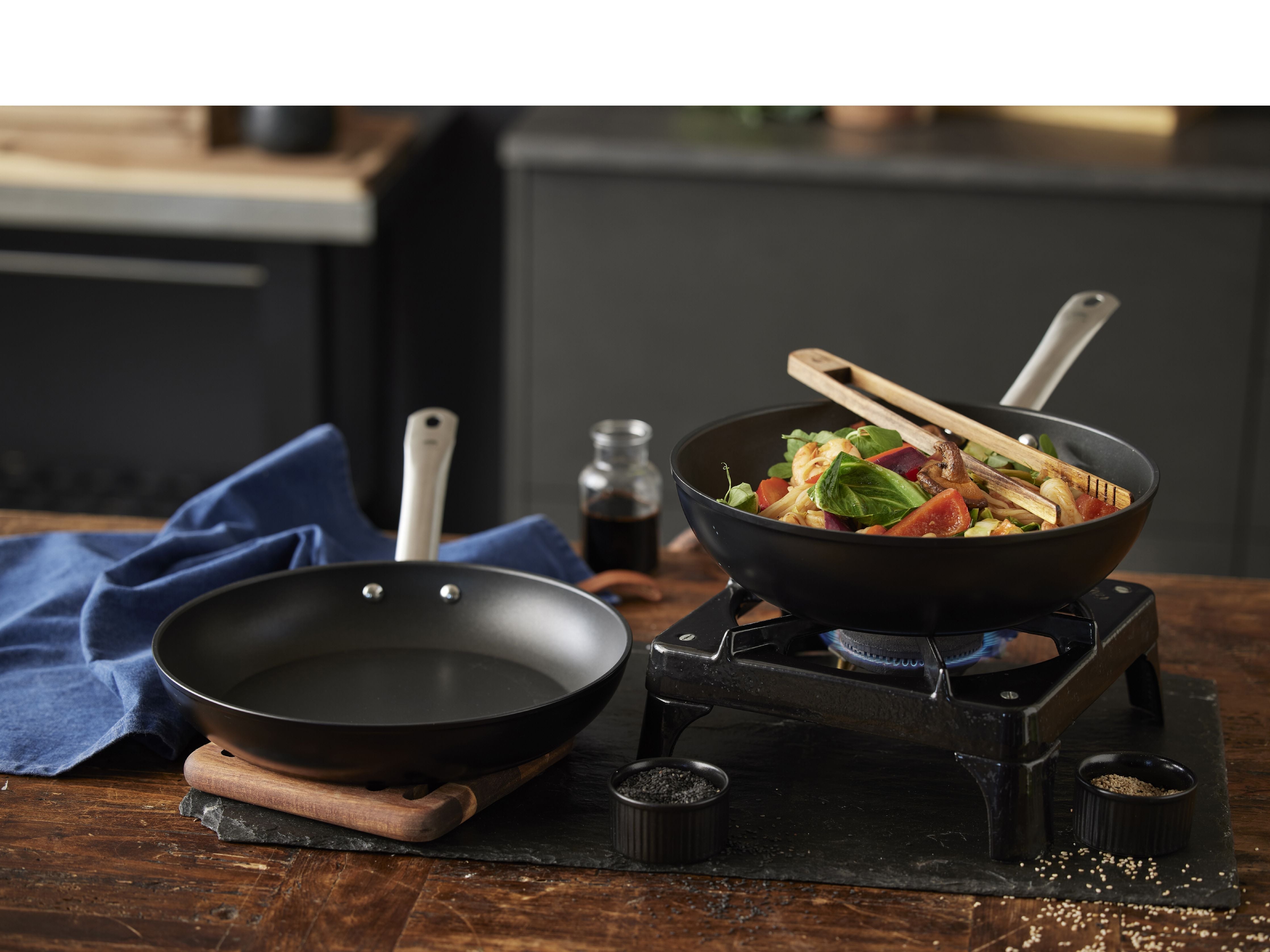 [product_category]-Holm Wok ø 28 Cm Aluminium Black-Holm-5722000314578-31457-HOL-4