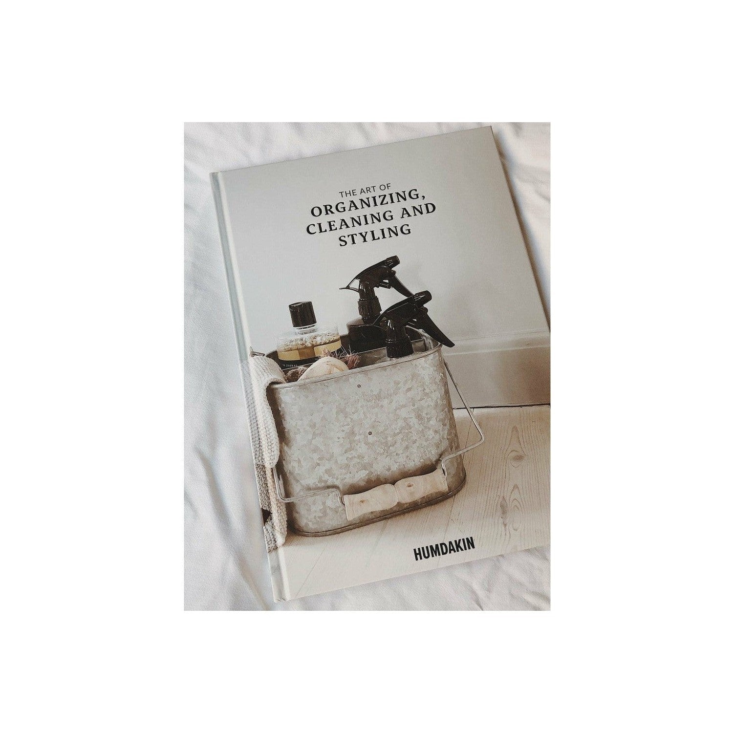 Humdakin Book: The Art of Organizing, Cleaning and Styling