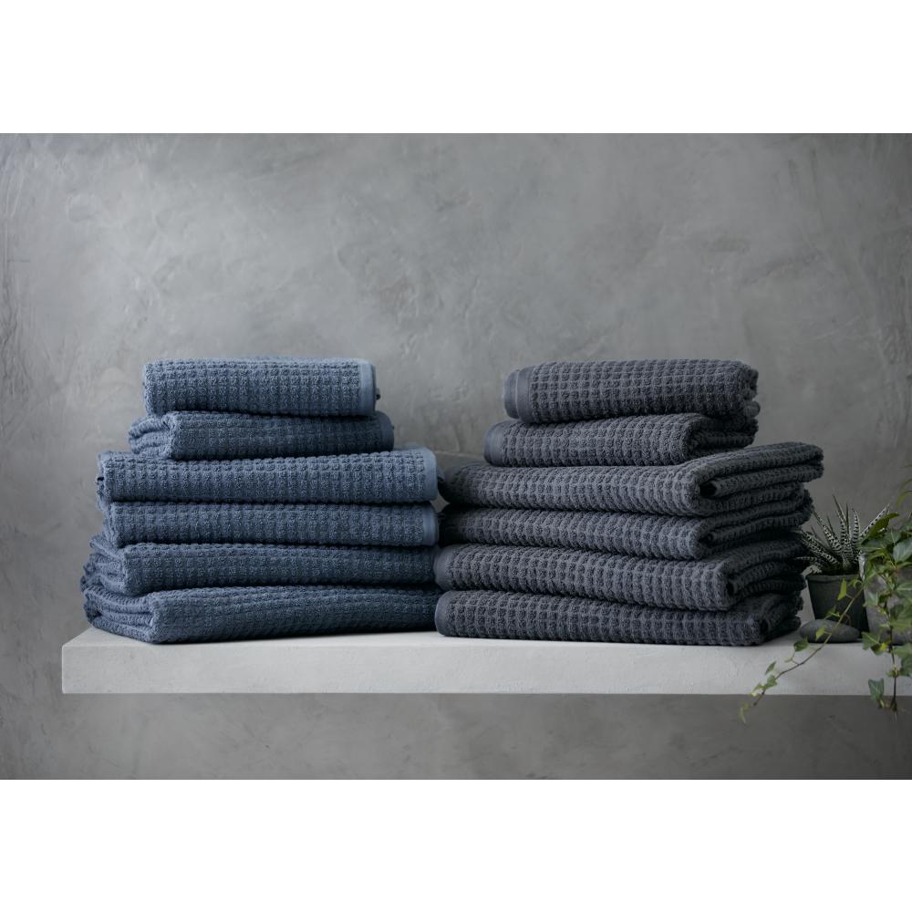 [product_category]-Juna Check Towel Dark Grey, 70x140 Cm-Juna-5713397150580-615058-JUN-3