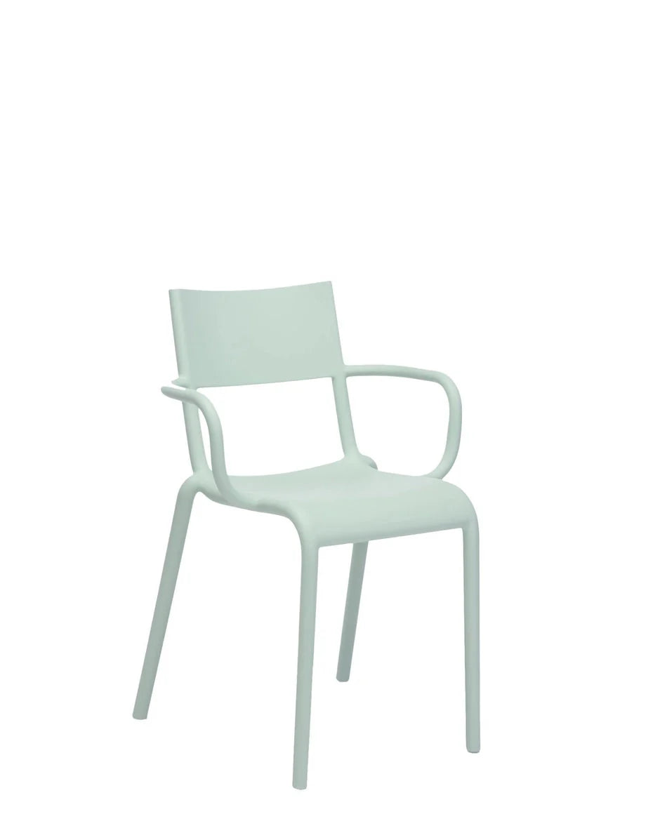 Kartell générique une chaise, sage vert