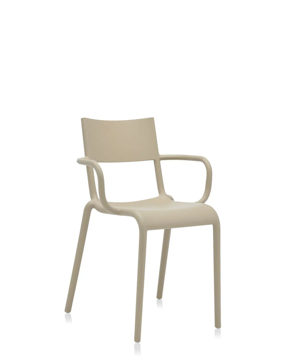 Kartell générique une chaise, taupe