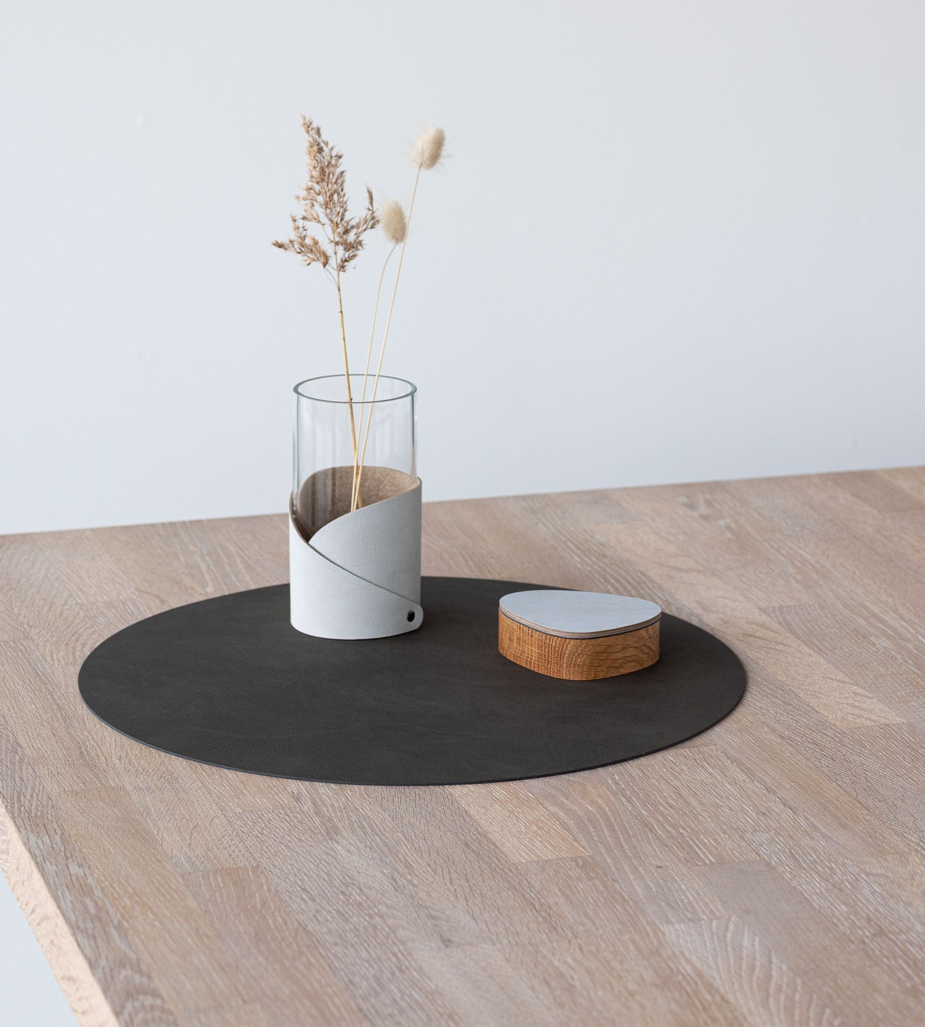 Mat de table Lind ADN Circle XL, caviar