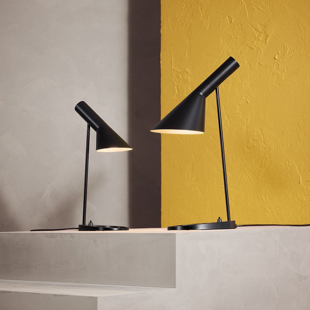 Louis Poulsen AJ Table Table Lamp V3, gris clair