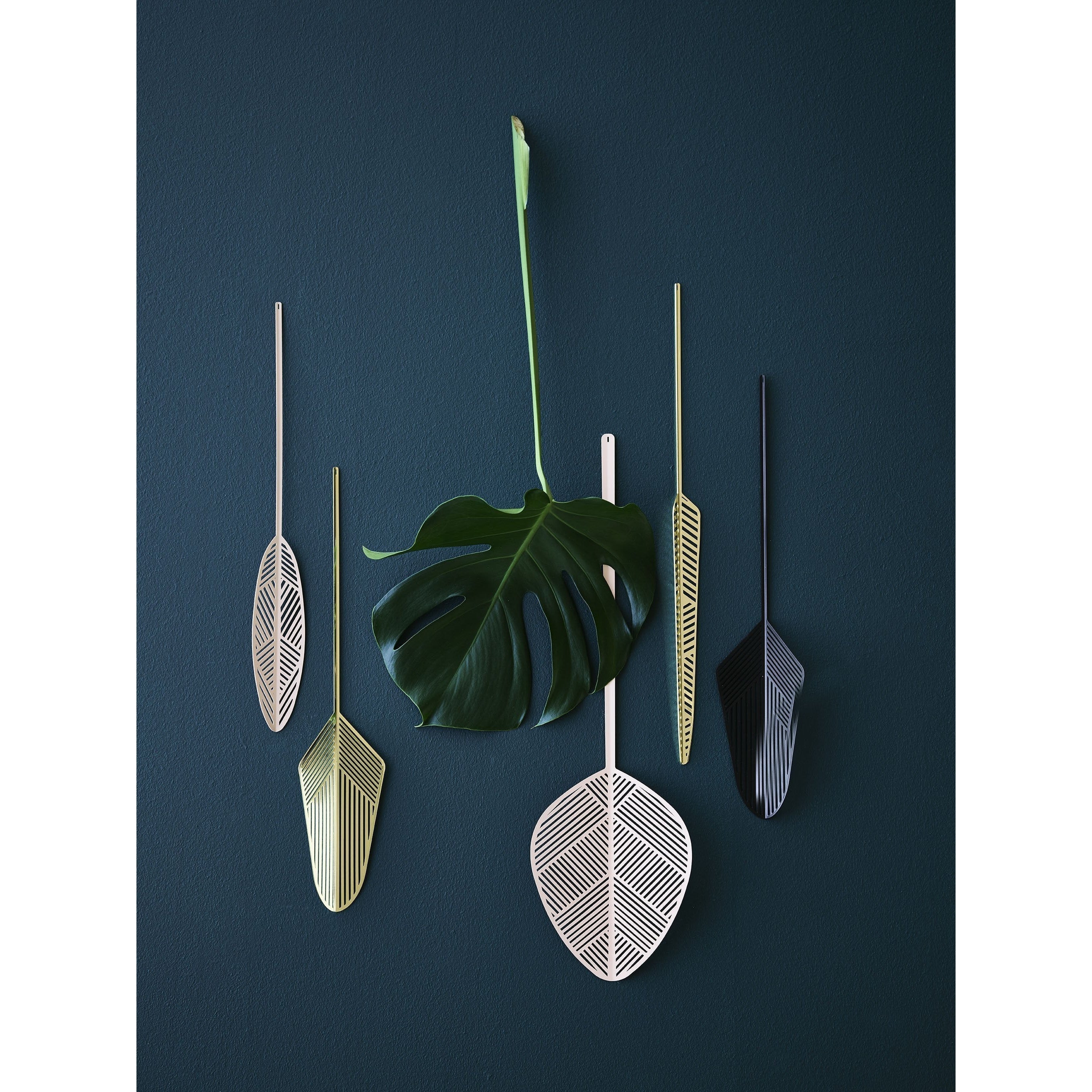 [product_category]-Lucie Kaas Leaflike Metal Sheet Silva Brass, 41cm-Lucie Kaas-5711542250109-LL01SIBR-LUC-3