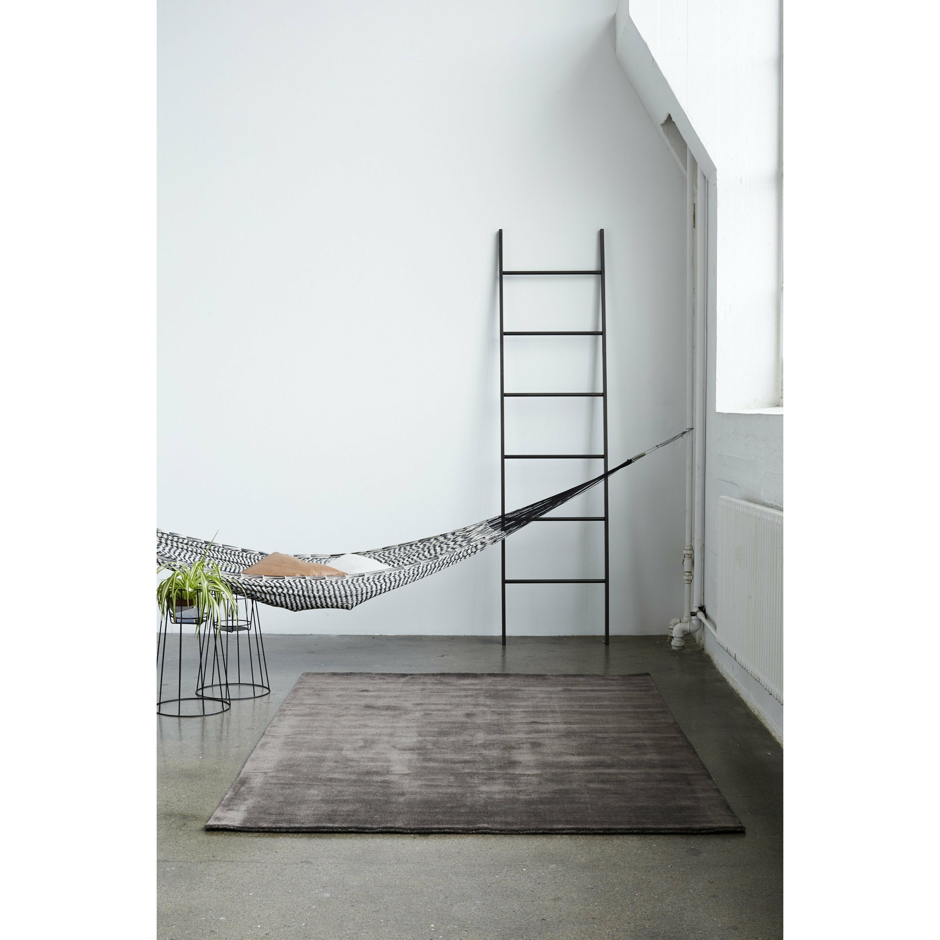 Massimo Earth Bamboo Rug Warm Grey, 200x300 Cm