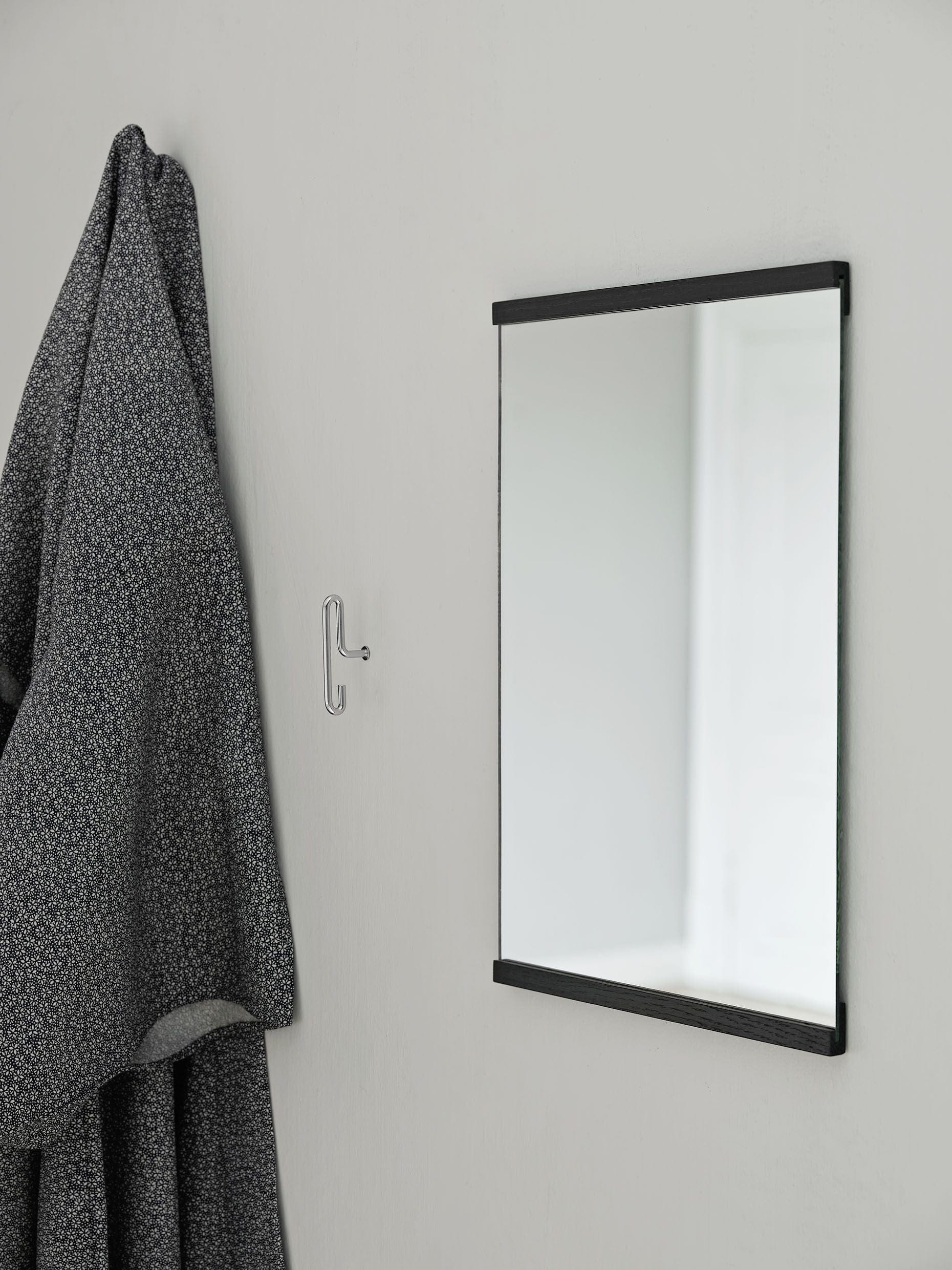[product_category]-Moebe Rectangular Wall Mirror 101,8x70 Cm, Black-Moebe-5713520004841-RWM70X100BL-MOE-10
