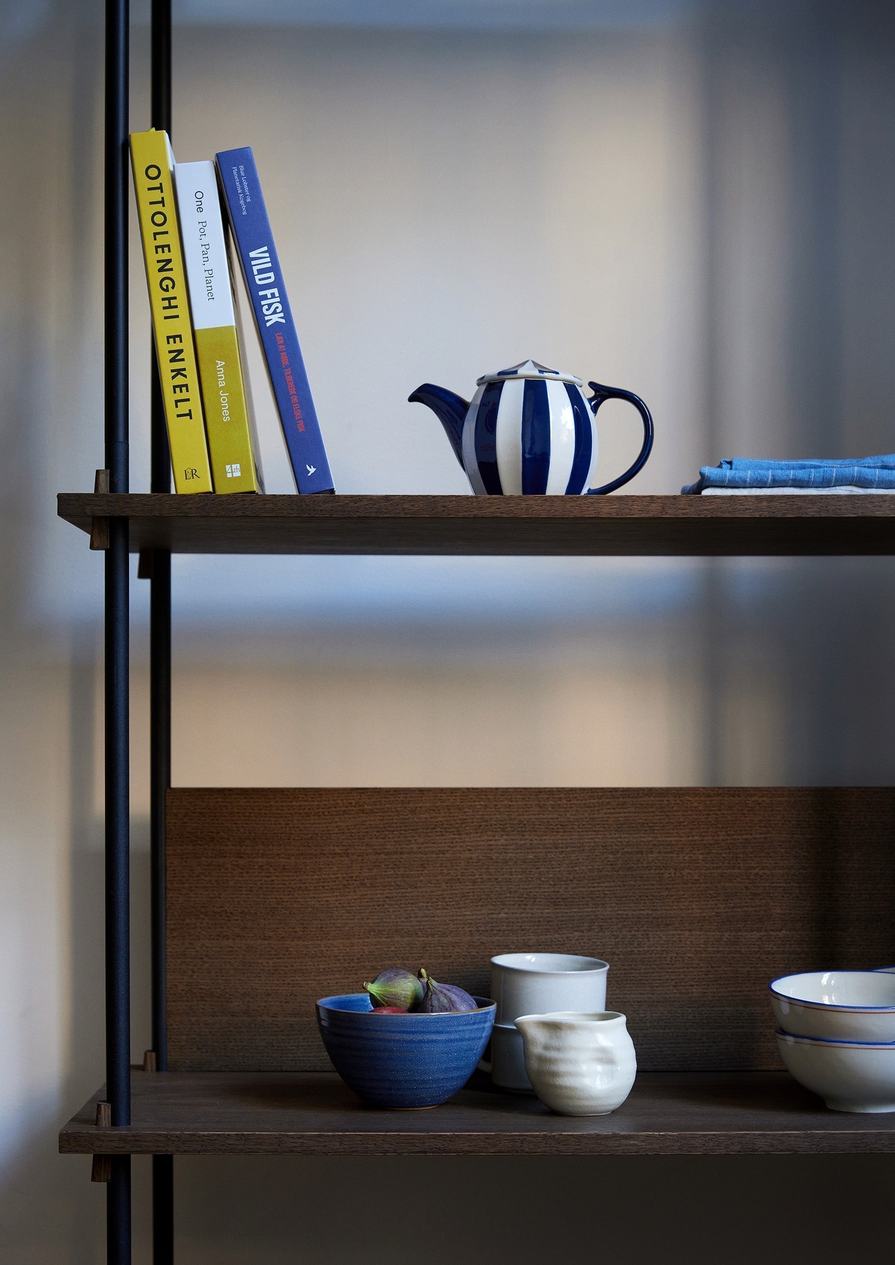 [product_category]-Moebe Shelving System S.200.3.D, Smoked Oak/Black-Moebe-5713520011030-S.200.3.D.SO.BL-MOE-27
