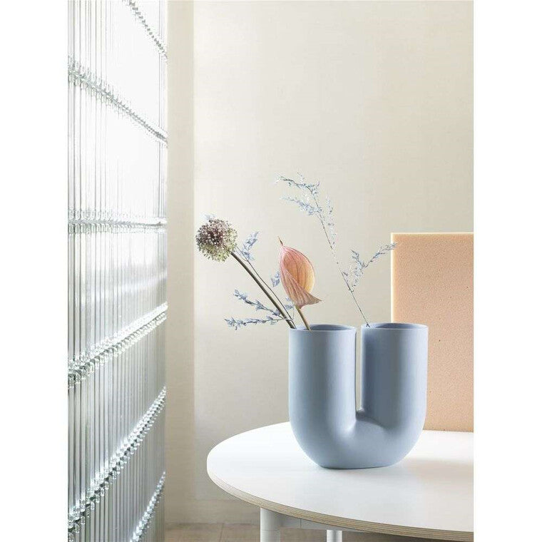 [product_category]-Muuto Kink Vase, Light Blue-Muuto-5713294320895-14181-MUU-3