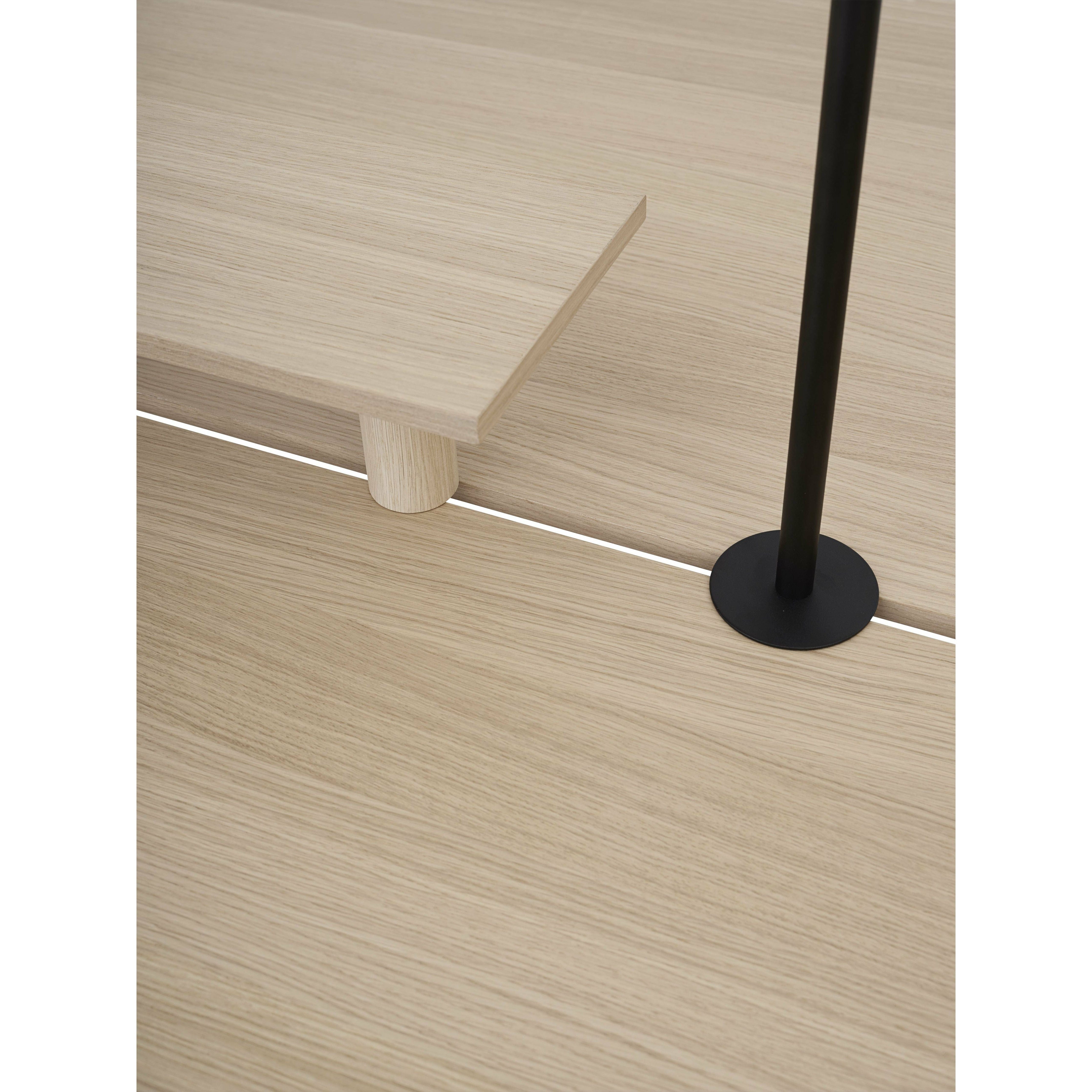 Muuto Linear montierte Lampe 209x71 cm, schwarz