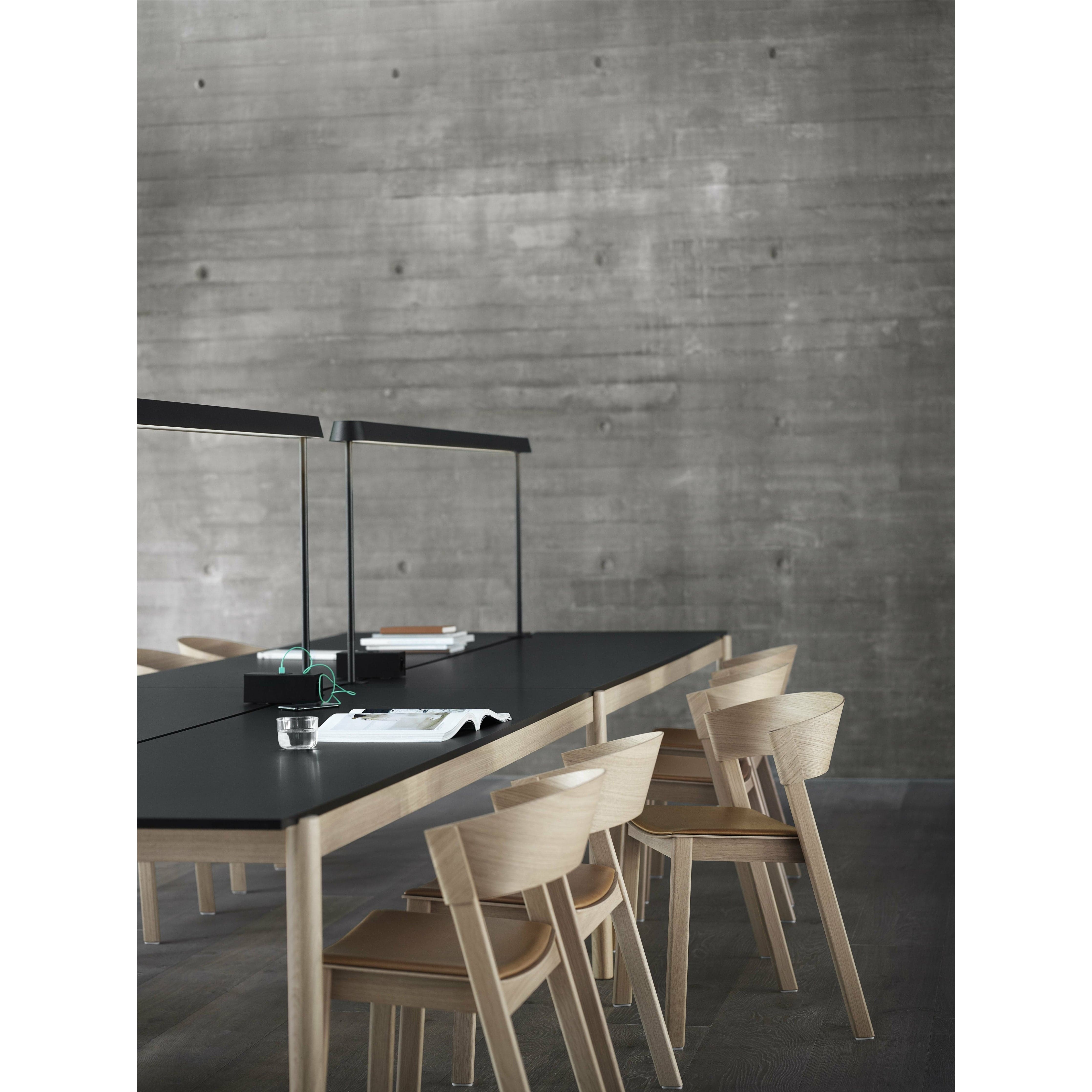 Muuto Lineær Monteret Lampe 209x71 Cm, Sort