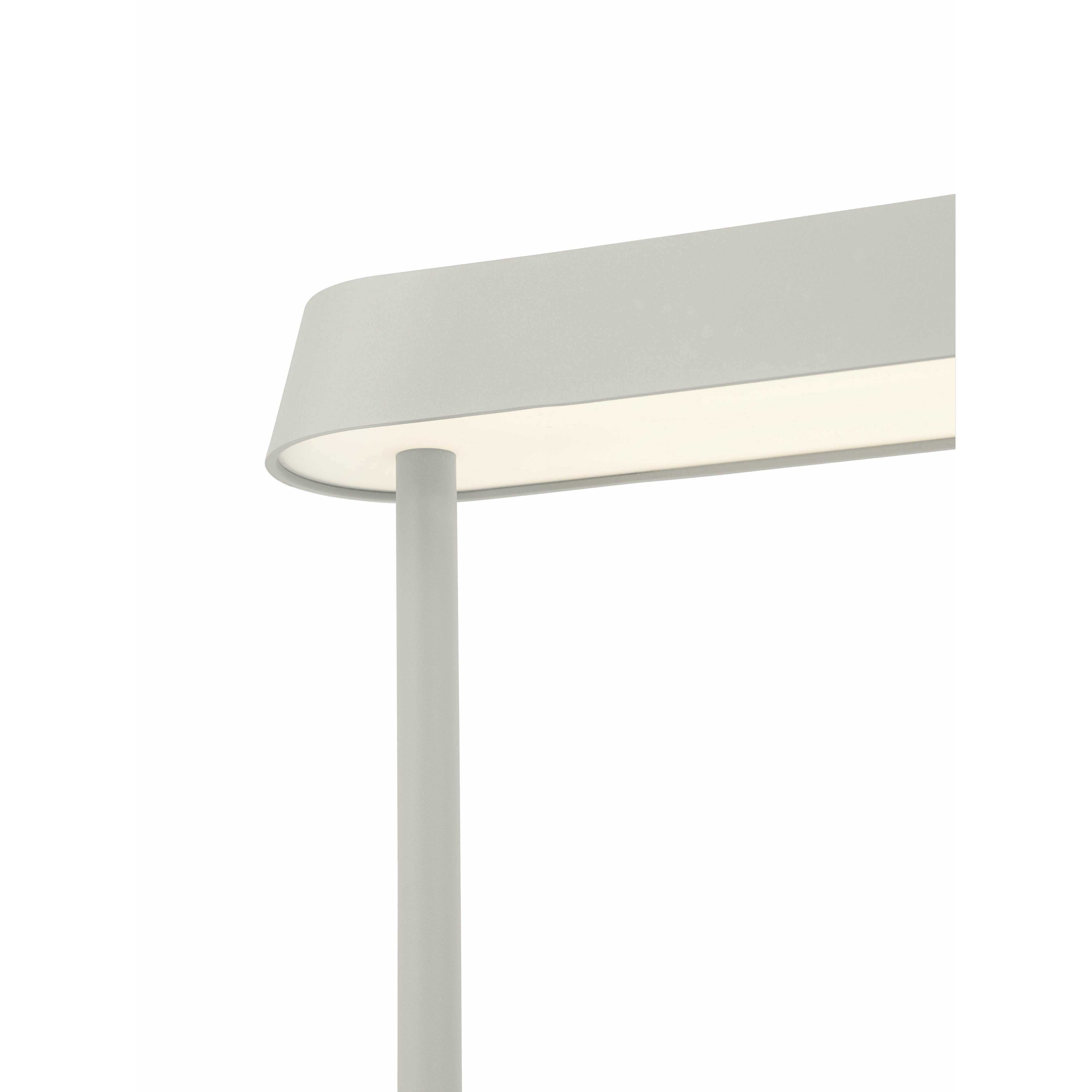 Muuto lineaire gemonteerde lamp 209x71 cm, grijs