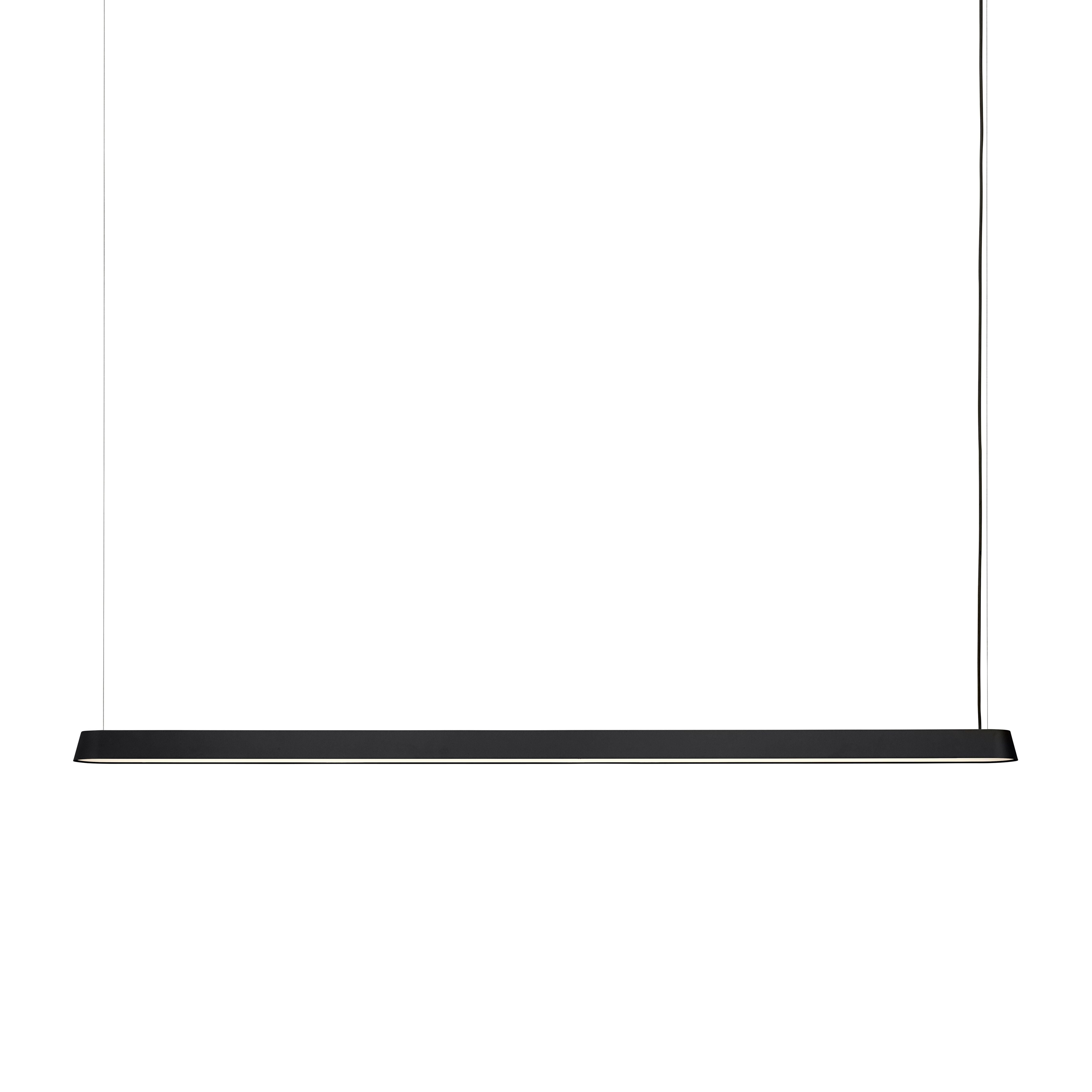 Lâmpada de suspensão linear Muuto 169 cm, preto