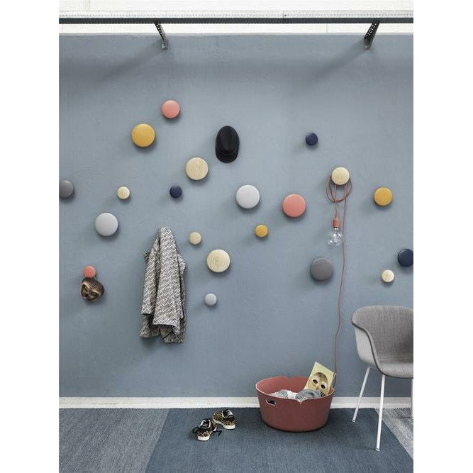 Muuto The Dots Hook Wood Midnight Bluewood Ø 13 cm, Midnight Blue