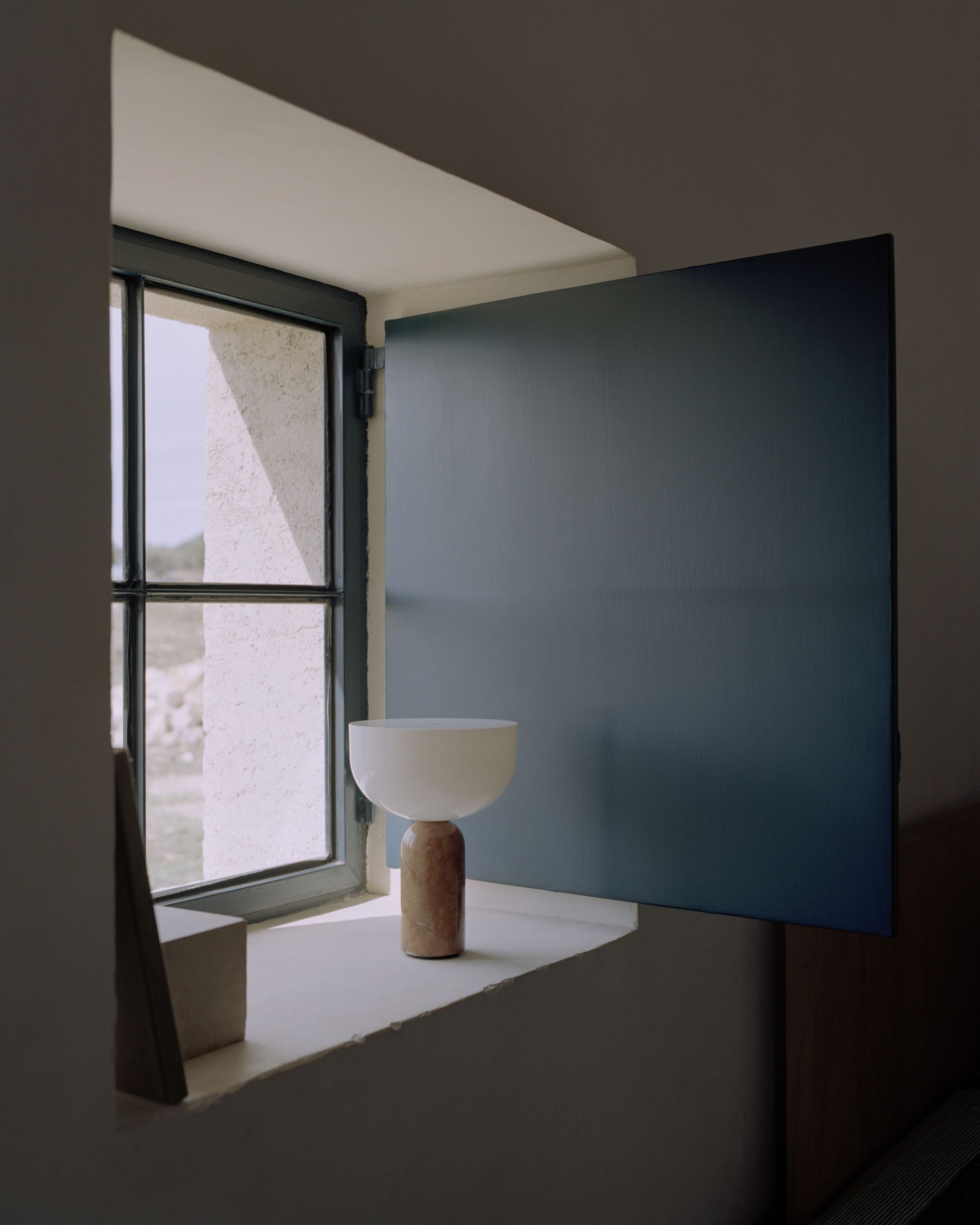 [product_category]-New Works Kizu Portable Table Lamp, Breccia Pernice-New Works-5712826217139-21713-NEW-10