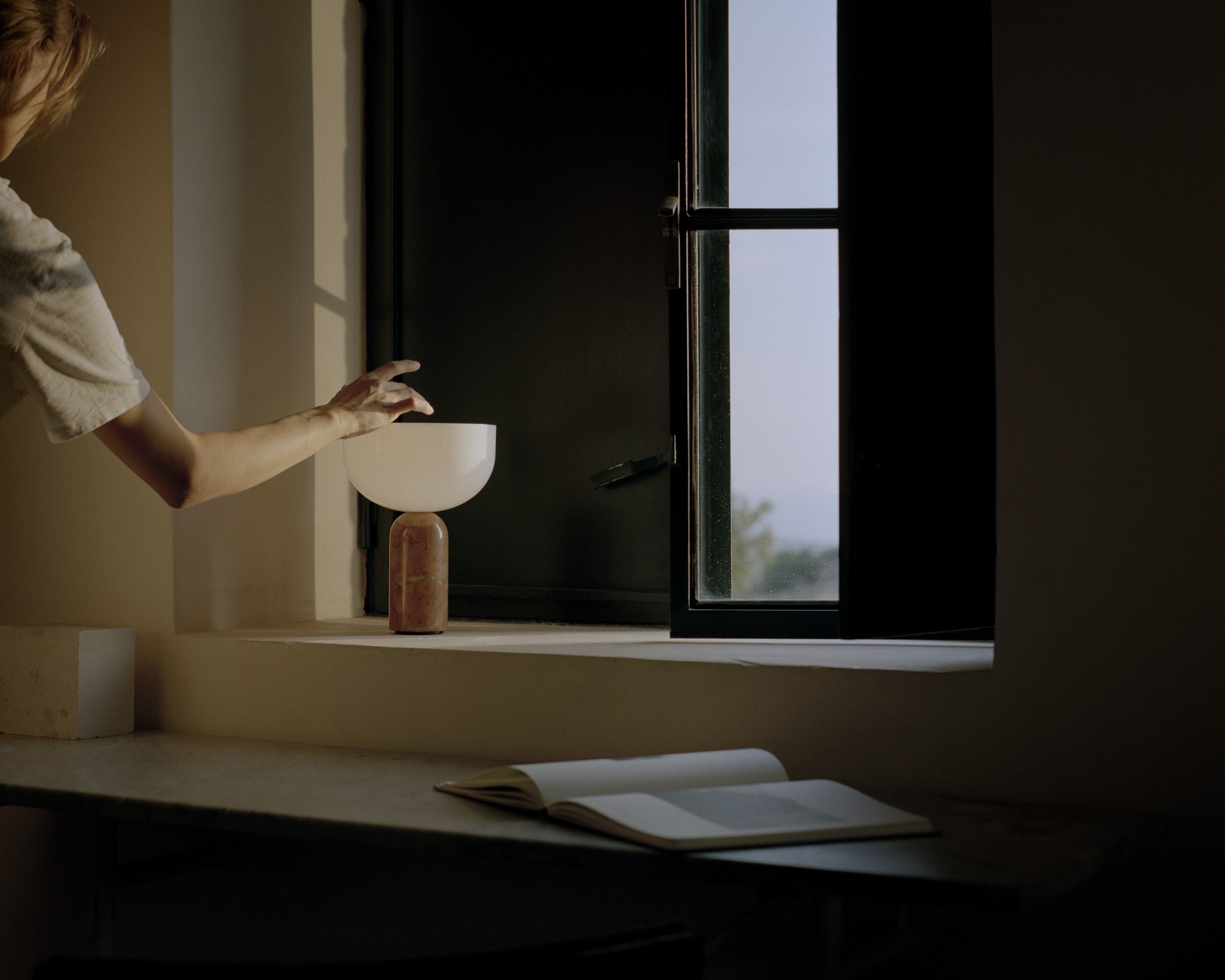 [product_category]-New Works Kizu Portable Table Lamp, Breccia Pernice-New Works-5712826217139-21713-NEW-11