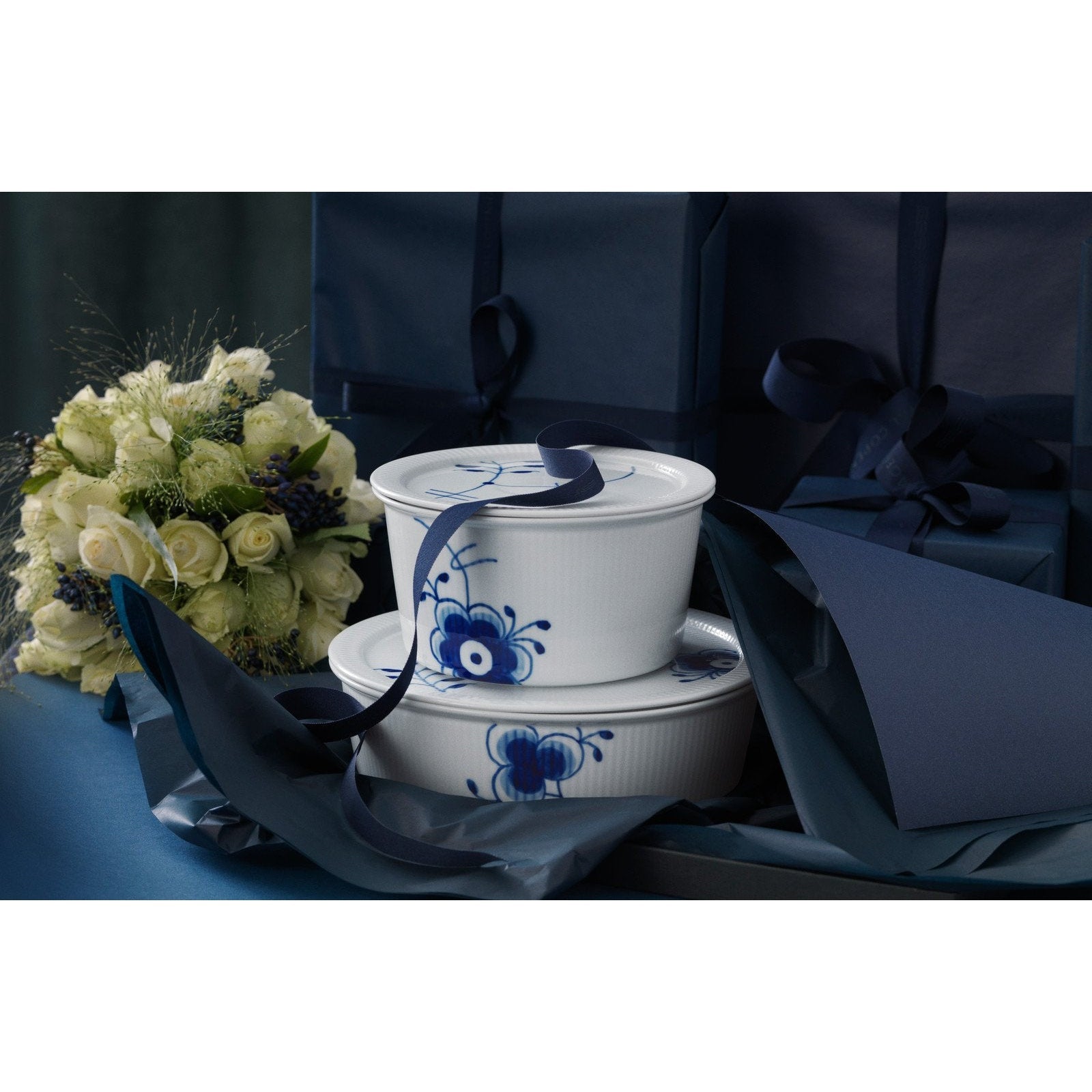 [product_category]-Royal Copenhagen Blue Fluted Mega Box With Lid, 145 Cl-Royal Copenhagen-5705140714484-1016884-ROY-6