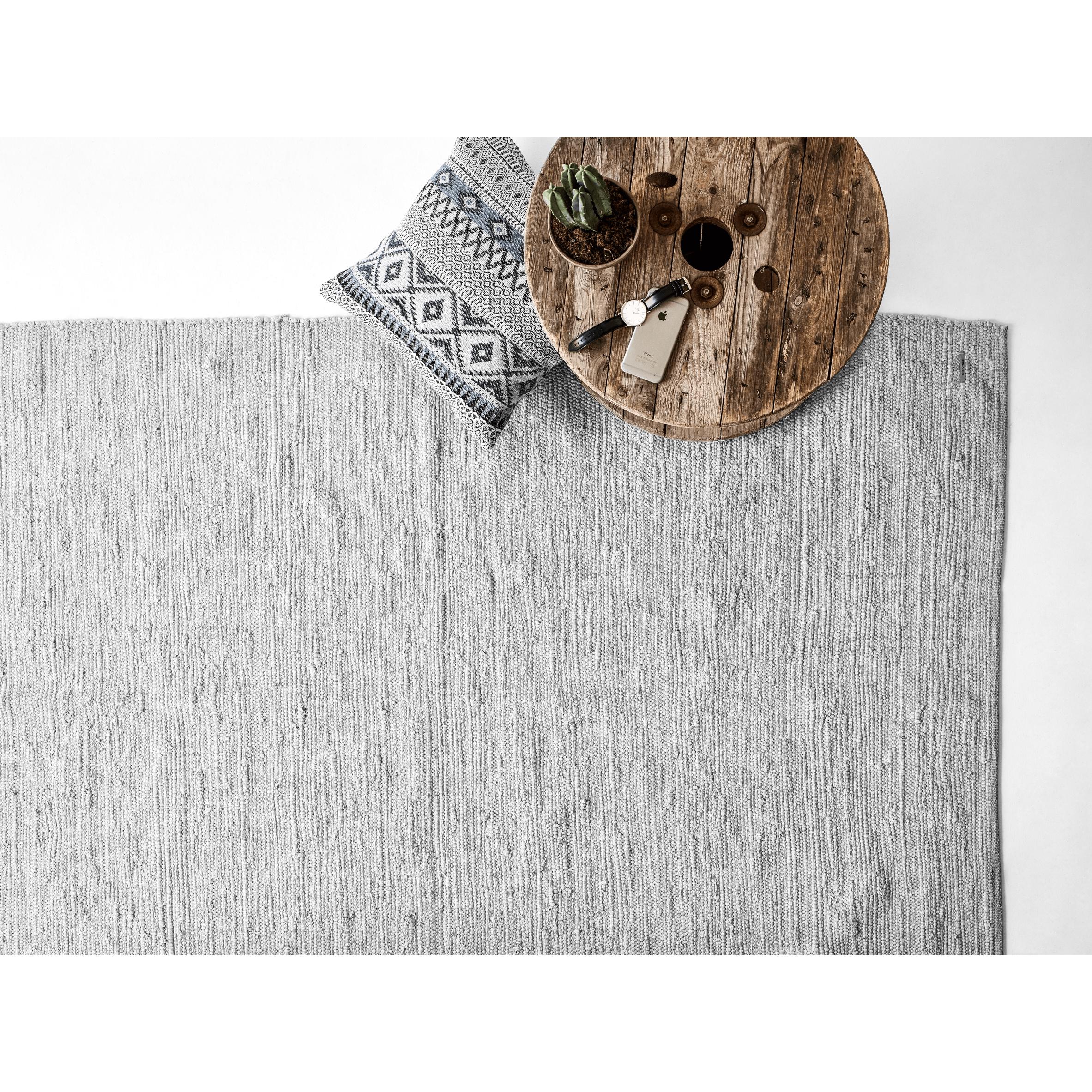 Tapis de coton massif gris clair, 60 x 90 cm