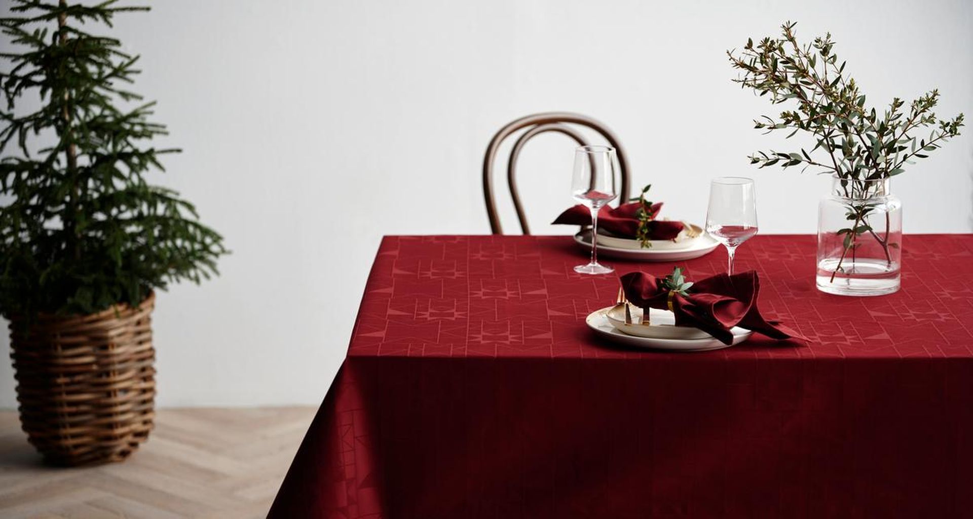 [product_category]-Södahl Star 140x220 Damask Tablecloth, Red-Södahl-5722000271703-27170-SÖD-4