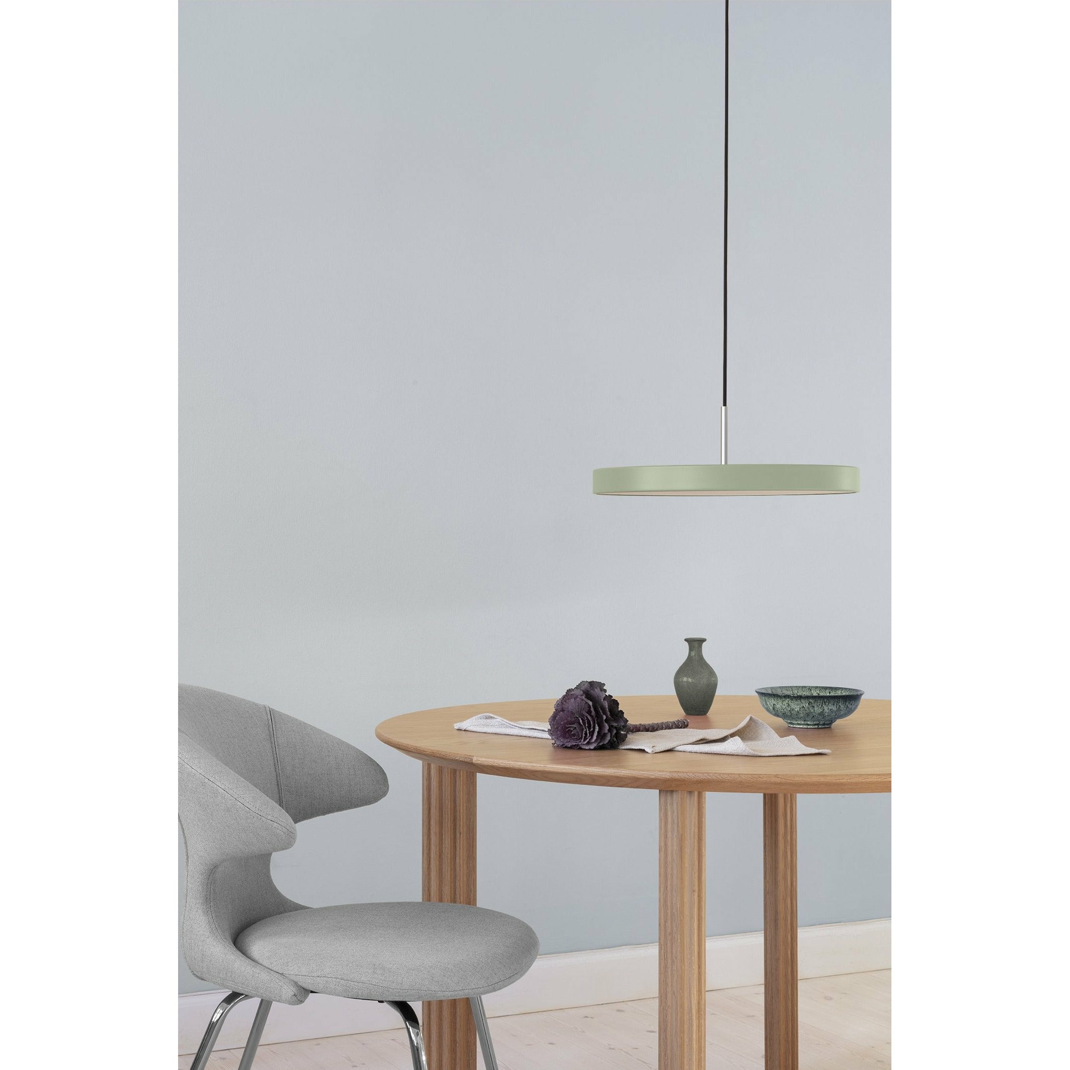 Umage Asteria LED -Anhänger, Stahl/Nuance -Olive