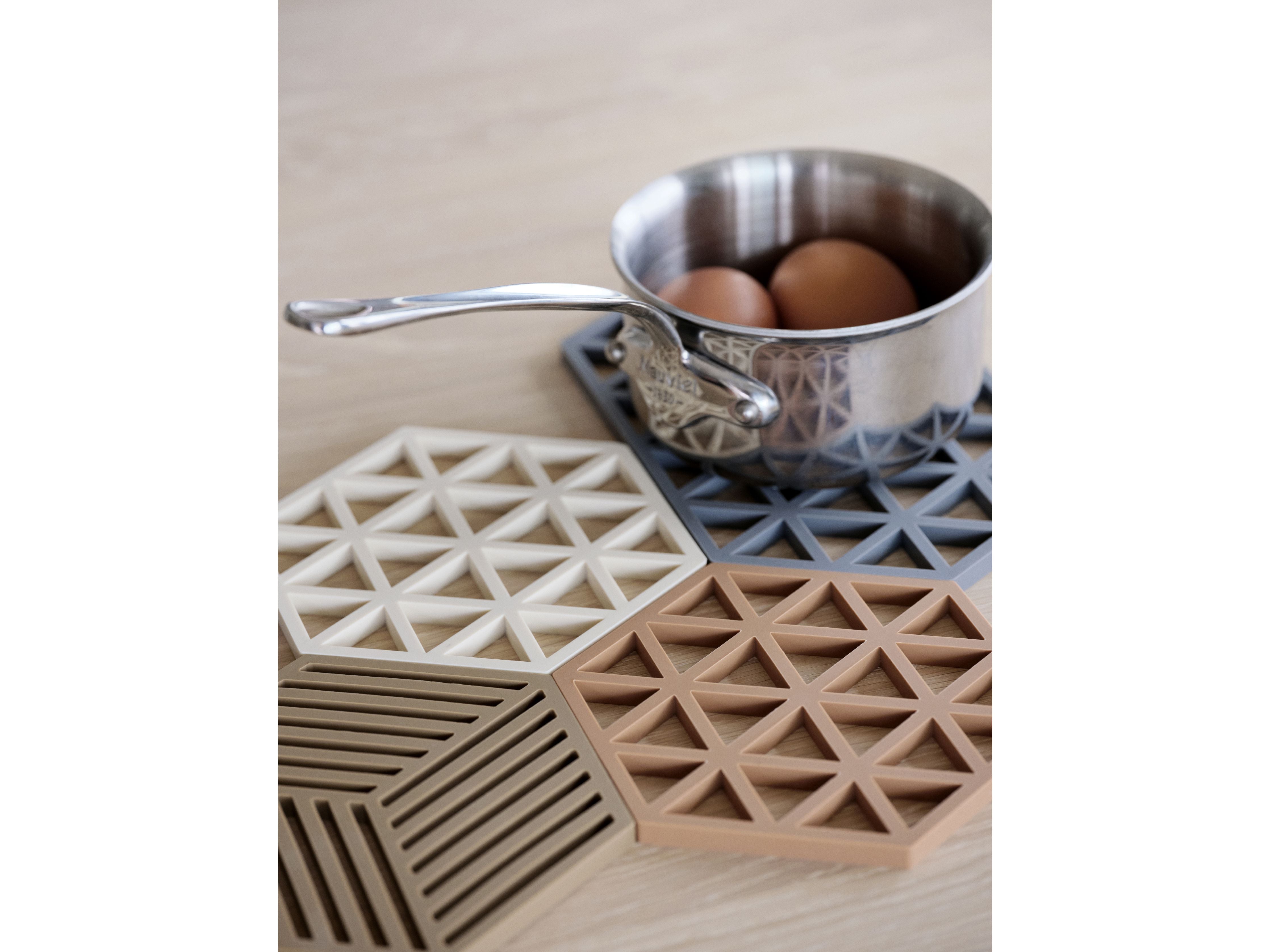 [product_category]-Zone Denmark Triangles Trivet 16 X 14 X 0,9 Cm, Light Terracotta-Zone Denmark-5722000316060-31606-ZON-3