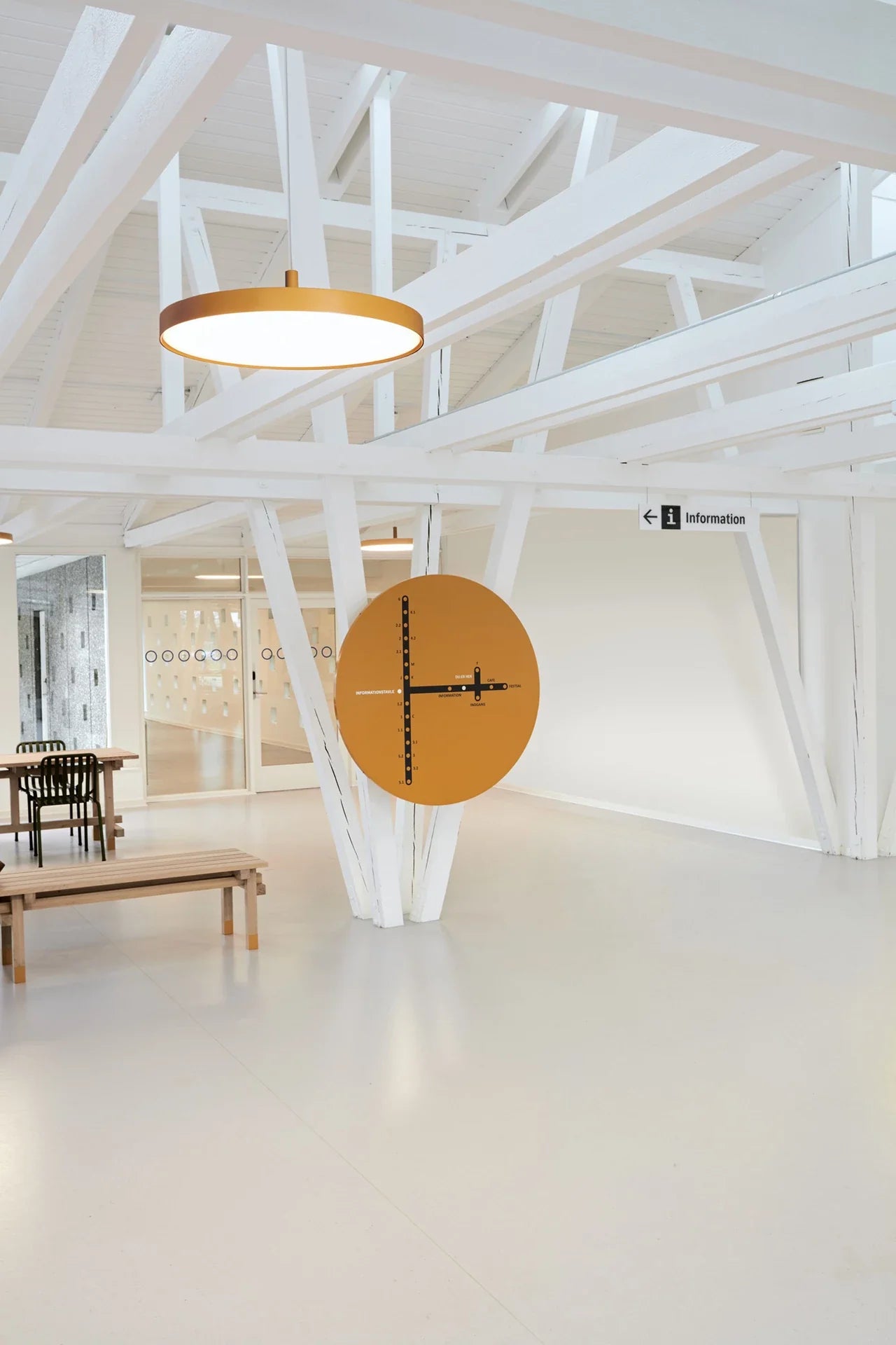 Louis Poulsen LP Slim Round Suspended Lamp LED 3000 K 25 W Ø44 cm, dunkles Aluminium