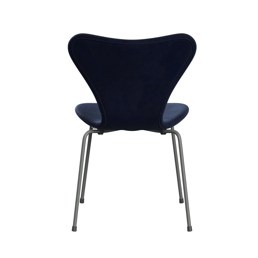 Fritz Hansen 3107 Chair Full Upholstery, Silver Grey/Belfast Velvet Midnight Blue