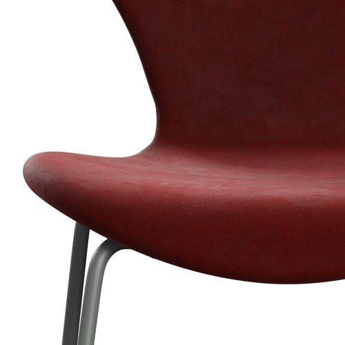 Fritz Hansen 3107 chaise complète en plein air, en velours argenté / belfast en velours rouge