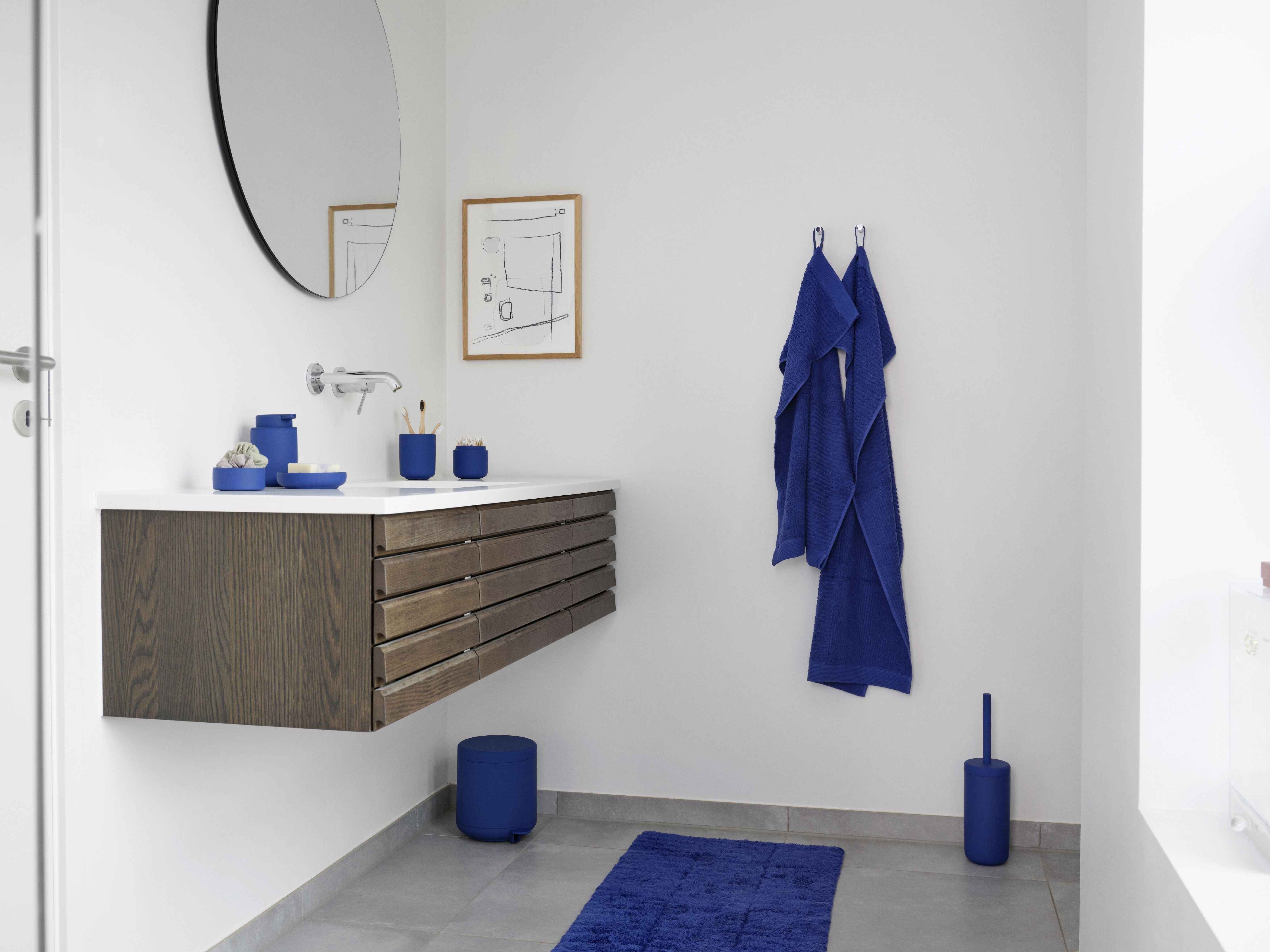 Zone Danemark Ume Toilet Brush, Indigo Bleu