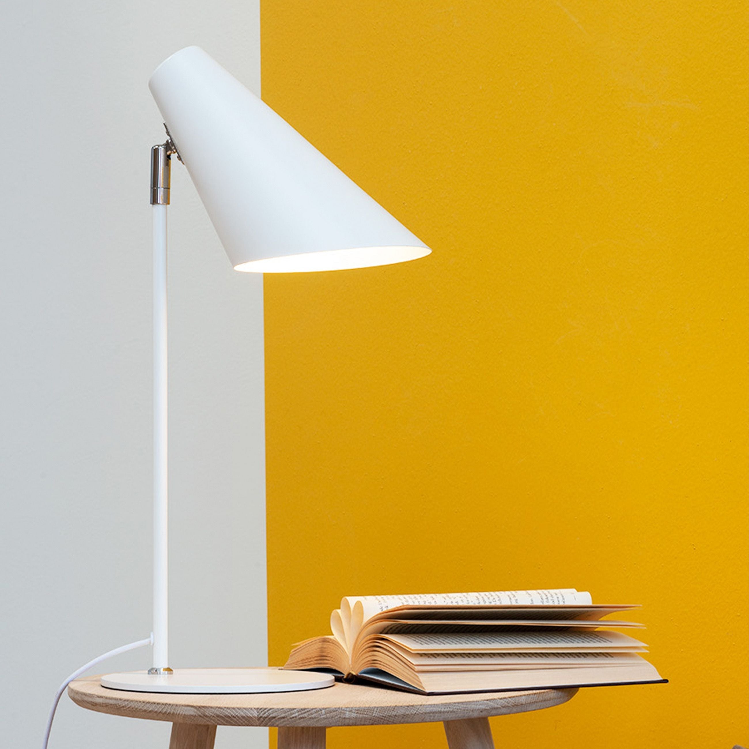 Dyberg Larsen Cale Table Lamp, White