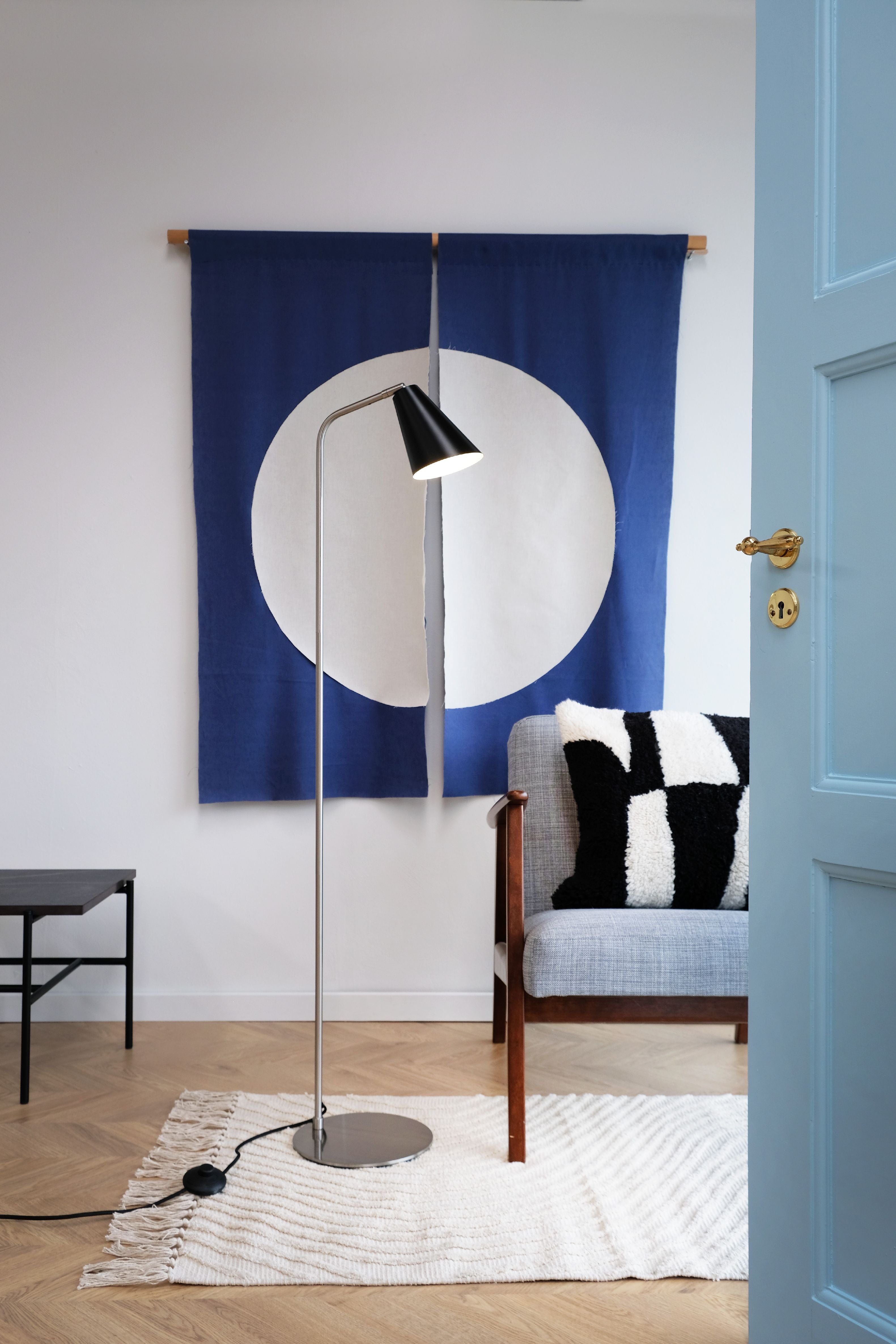 Dyberg Larsen Oswald Floor Lamp, Black/Steel