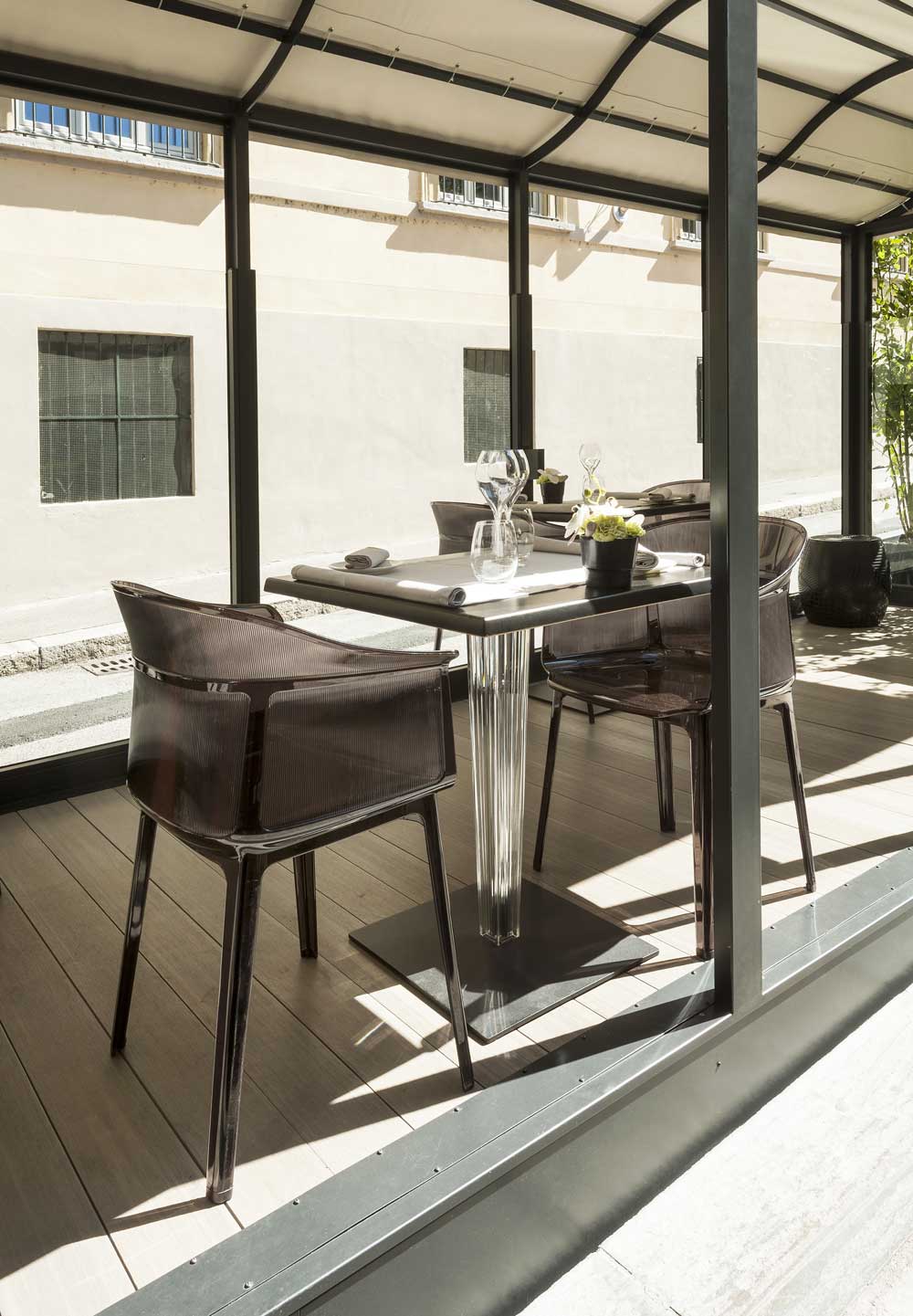 Kartell Top Top Table cuadrado con base redonda 60x60 cm, negro