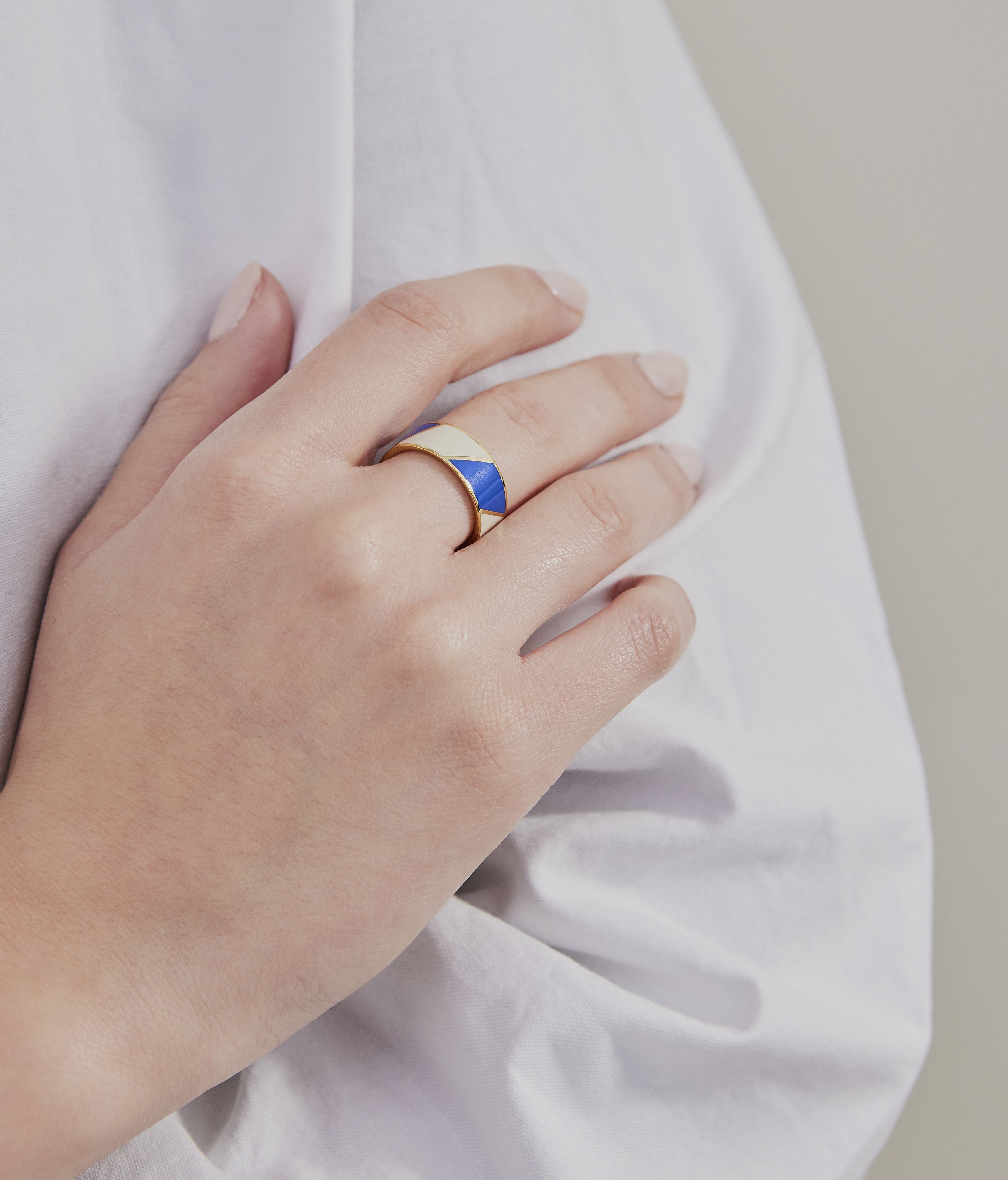 Lettres de conception bague de bonbons à rayures, bleu cobalt / blanc