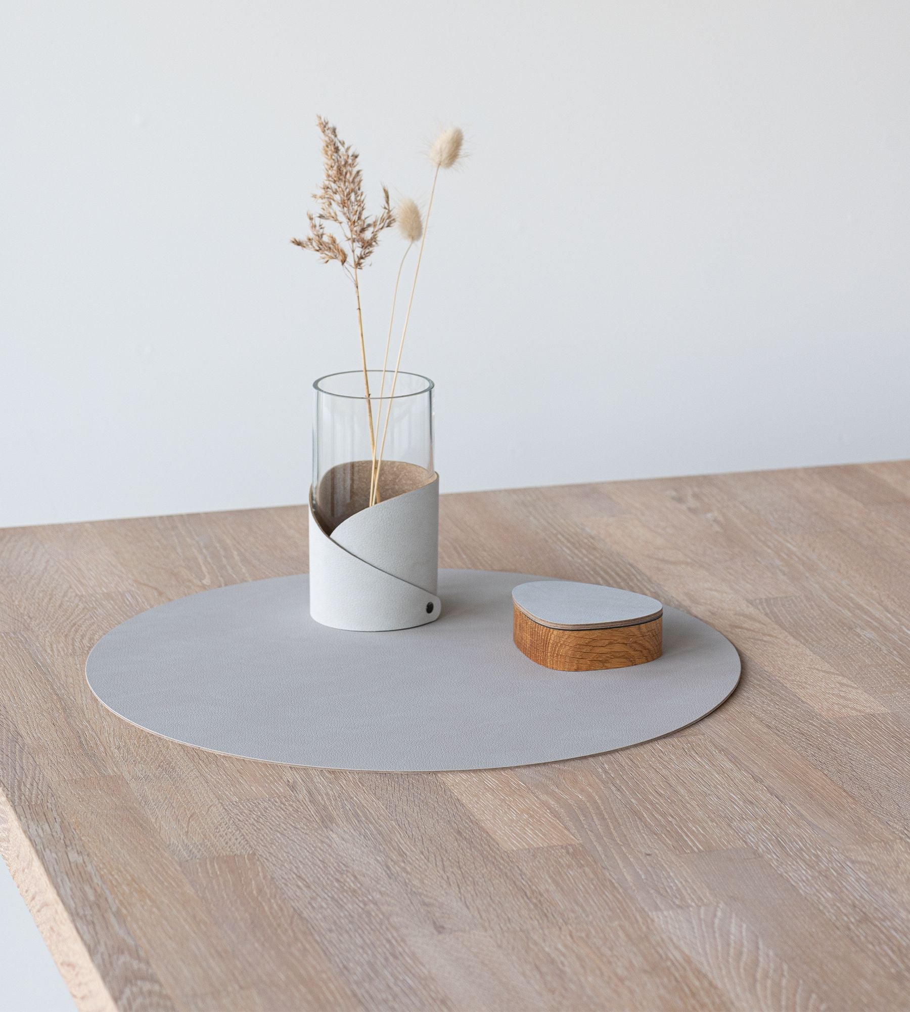 Lind ADN Table Mat Circle XL, Oyster White