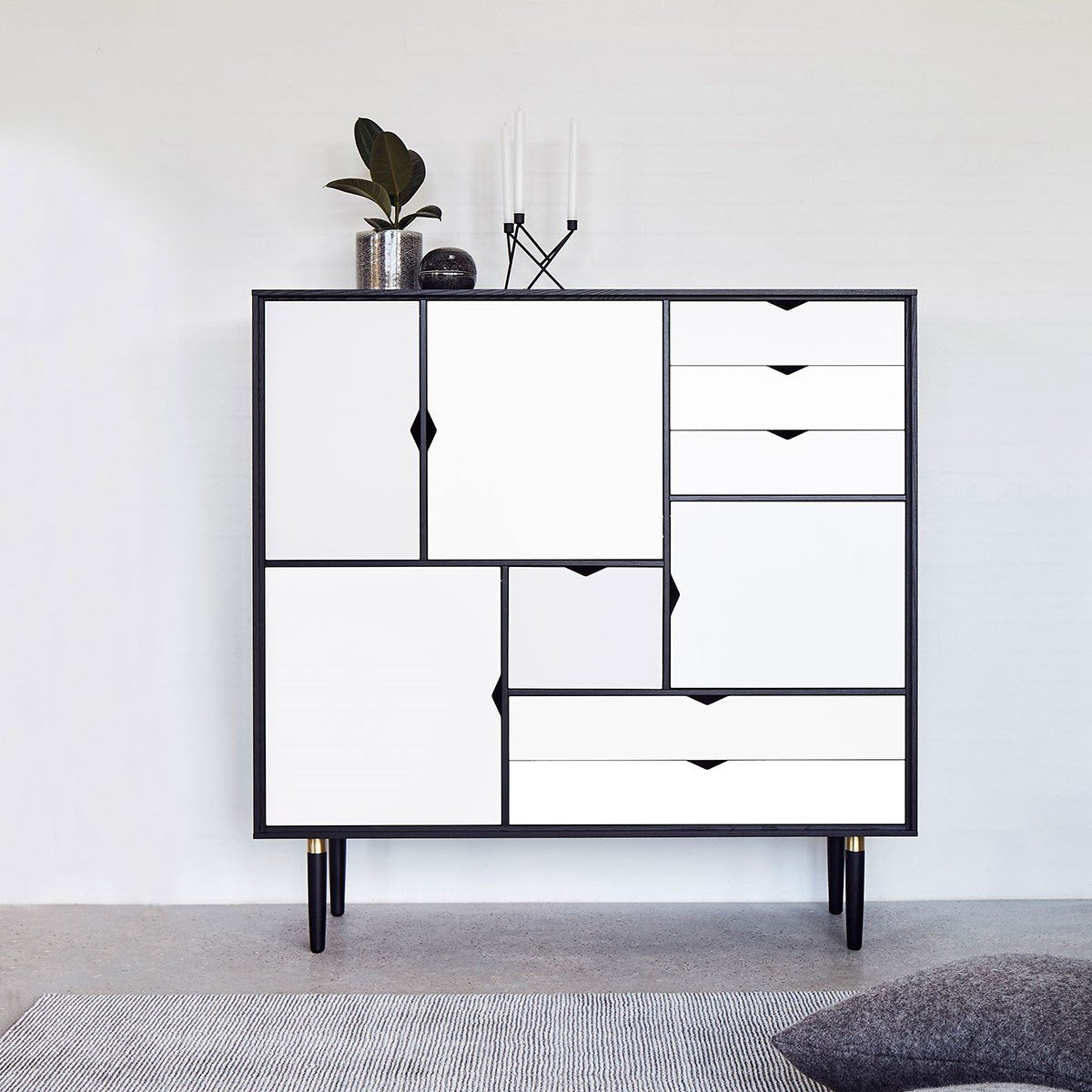Annersen Furniture S3 Cabinet noir, avant blanc