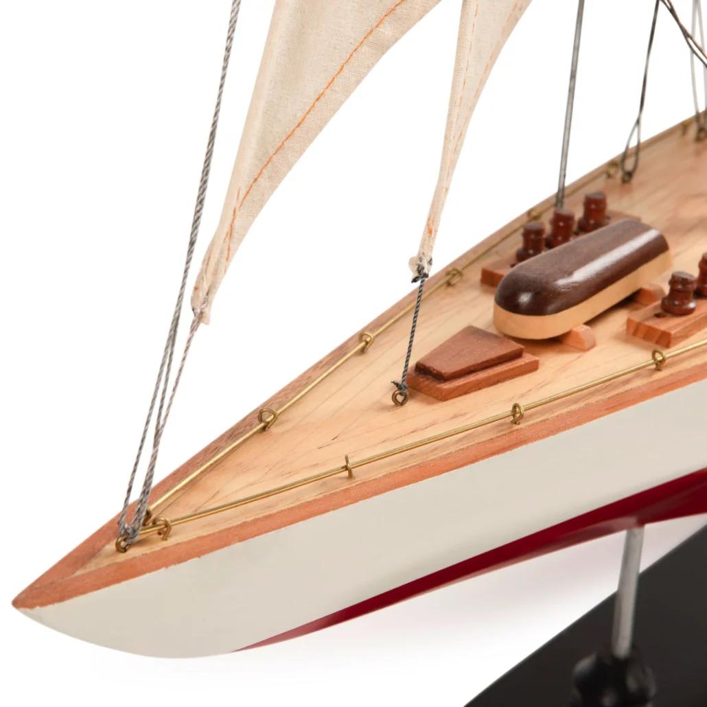 Autentiska modeller strävar efter L60 Sailing Ship Model, Red/White