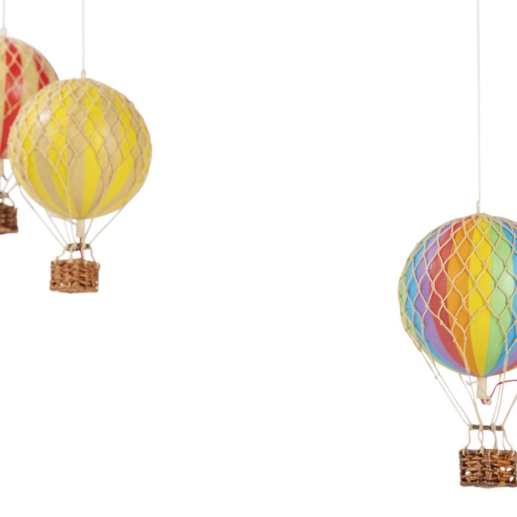 Authentische Modelle Sky Flight Mobile mit Luftballons, Multicolor